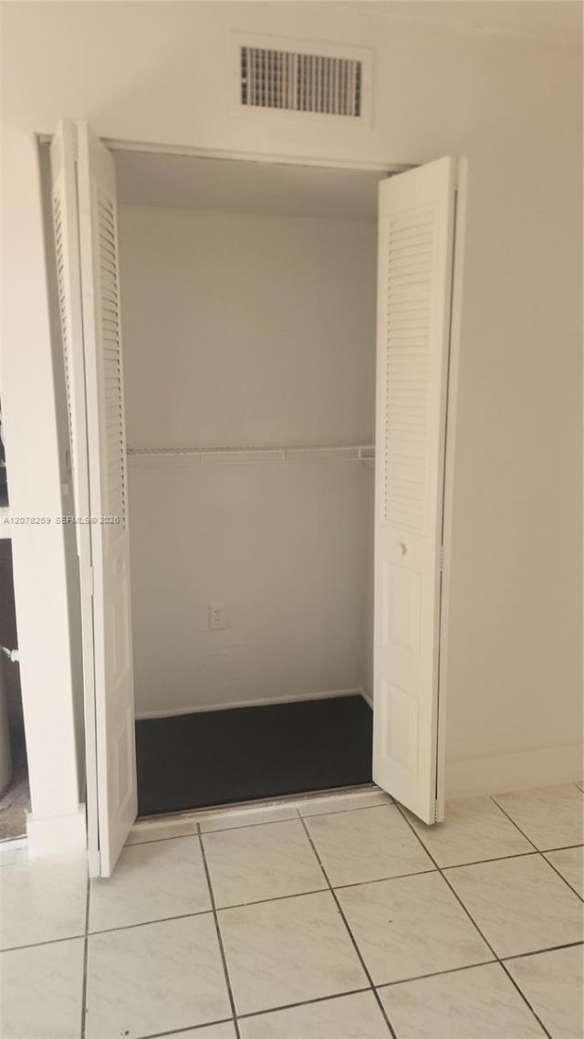 2138 NW 57th Ave, Unit 13-C, Lauderhill, FL 33313 Photo