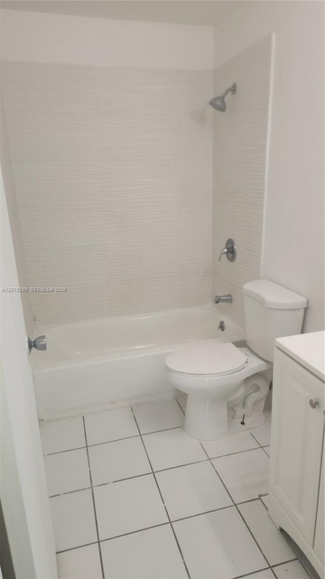 2138 NW 57th Ave, Unit 13-C, Lauderhill, FL 33313 Photo