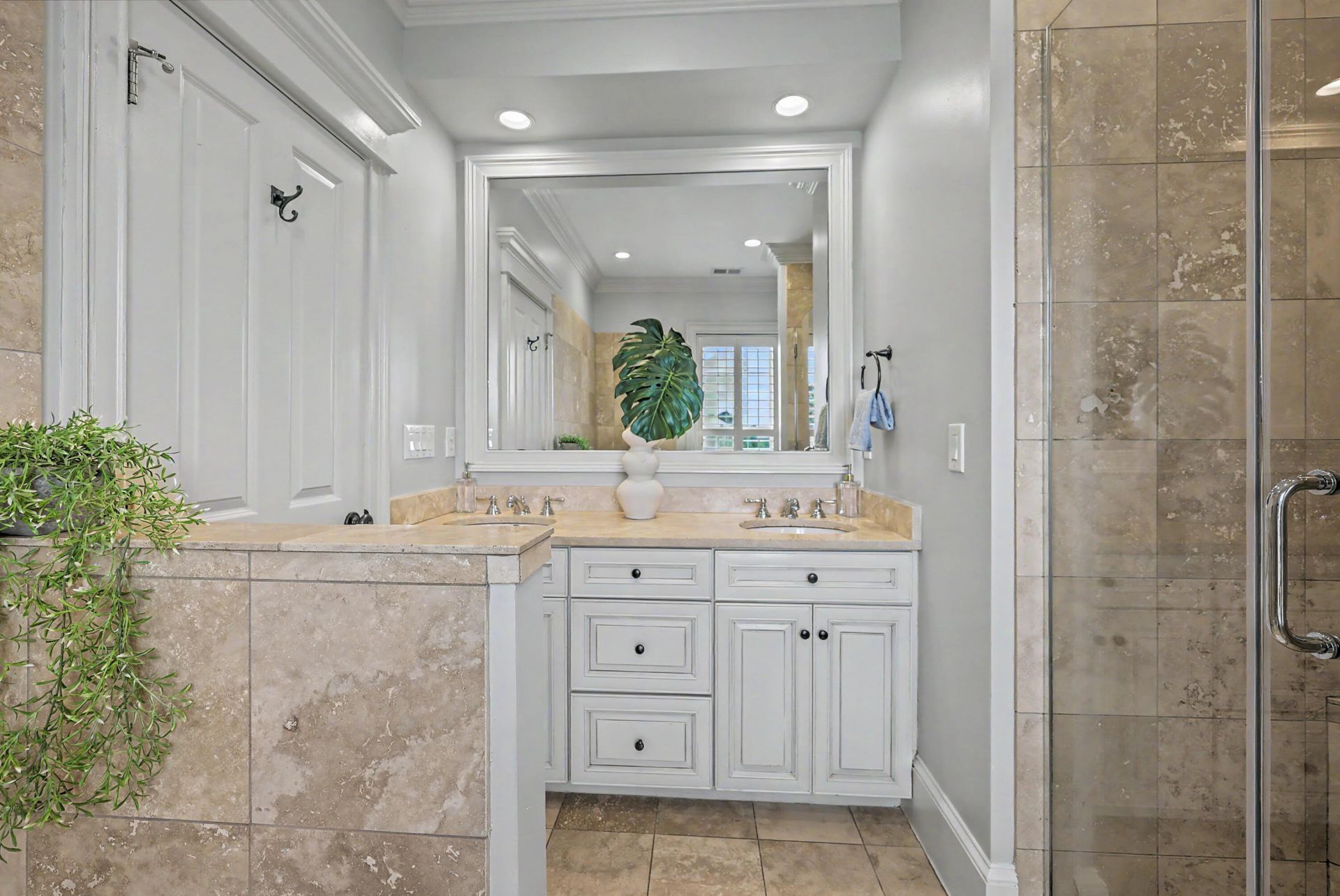 1307 Chardon Commons Photo 51