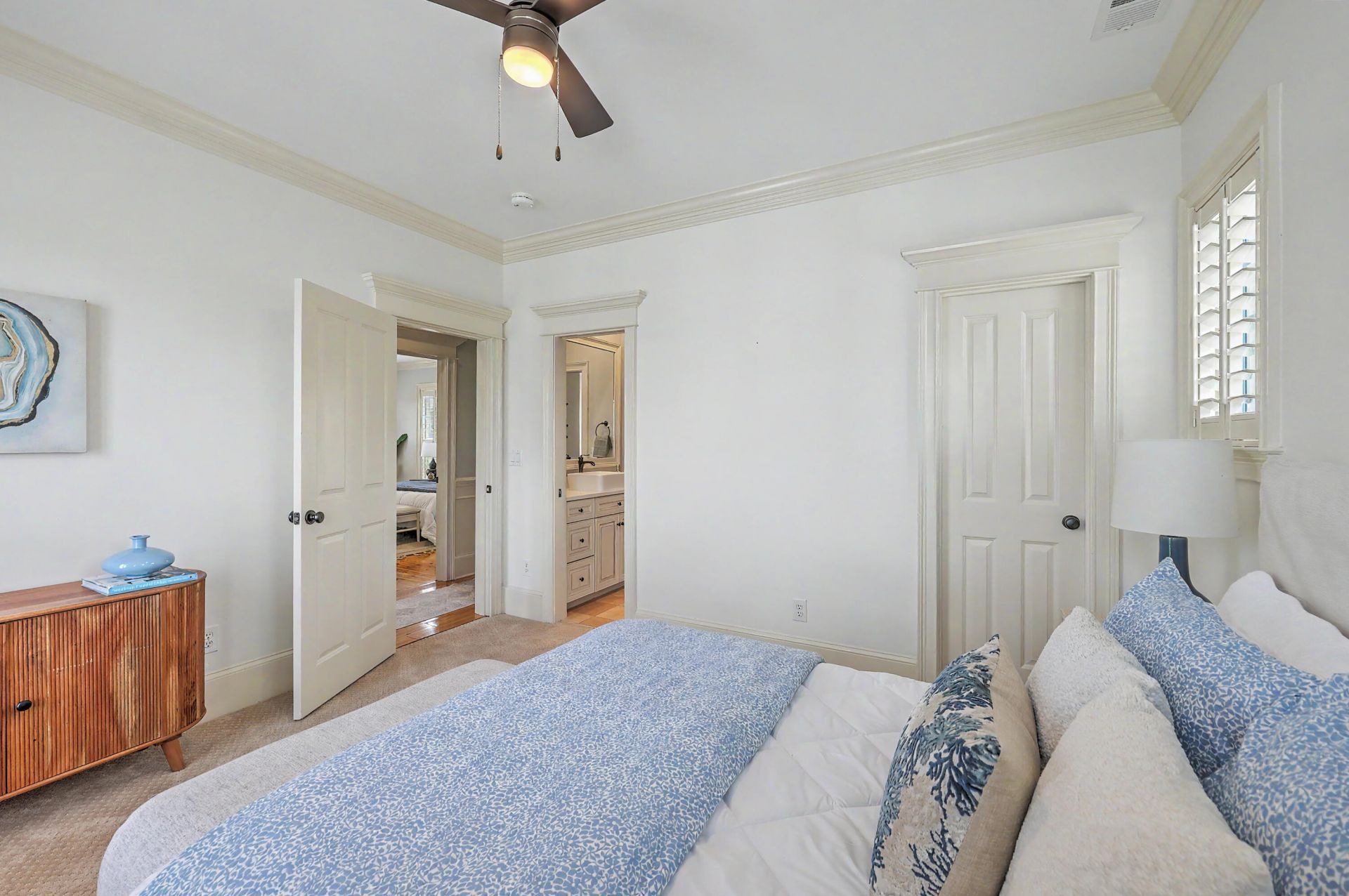 1307 Chardon Commons Photo 55