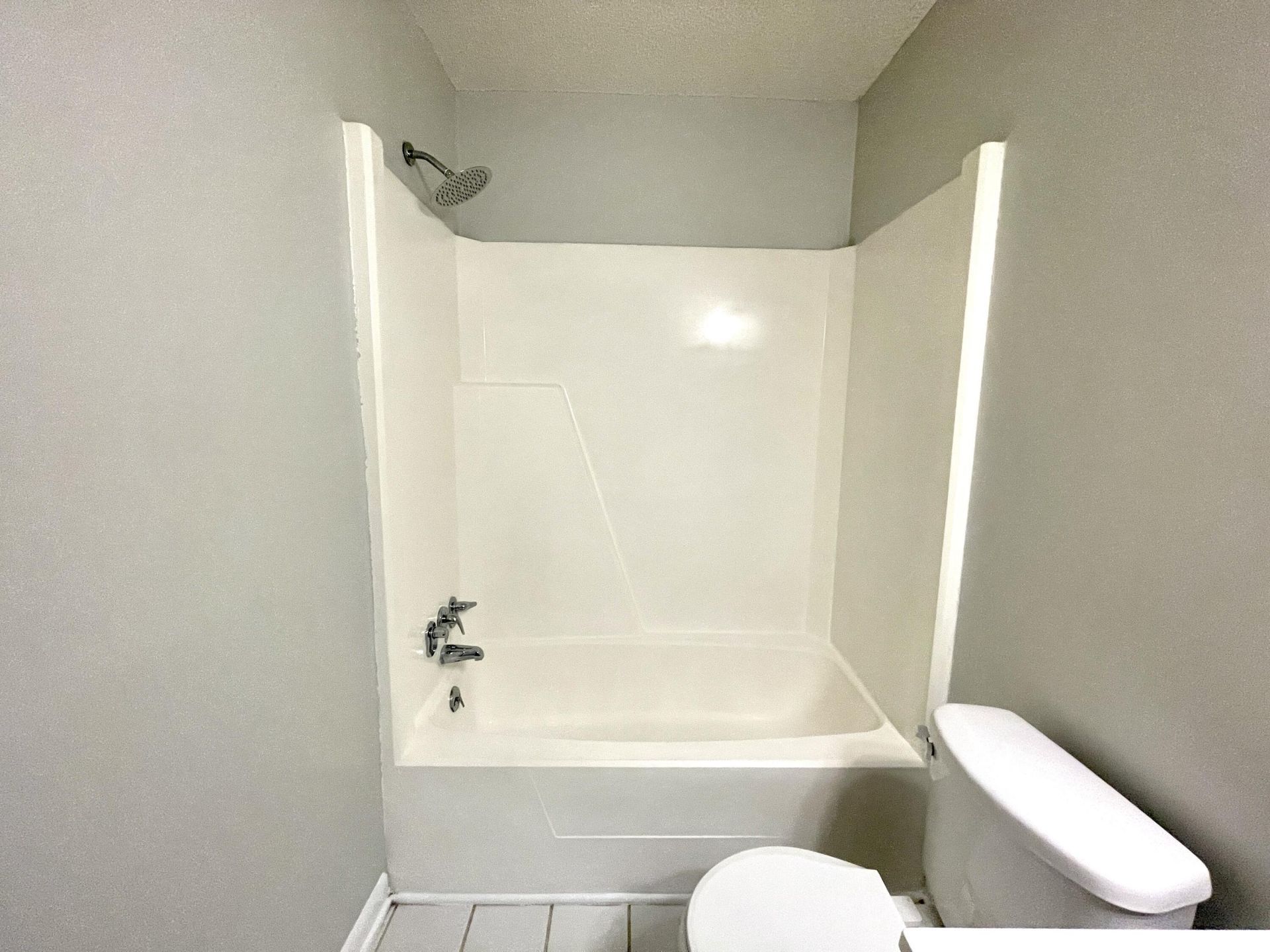 415 Parkdale Drive Photo 16