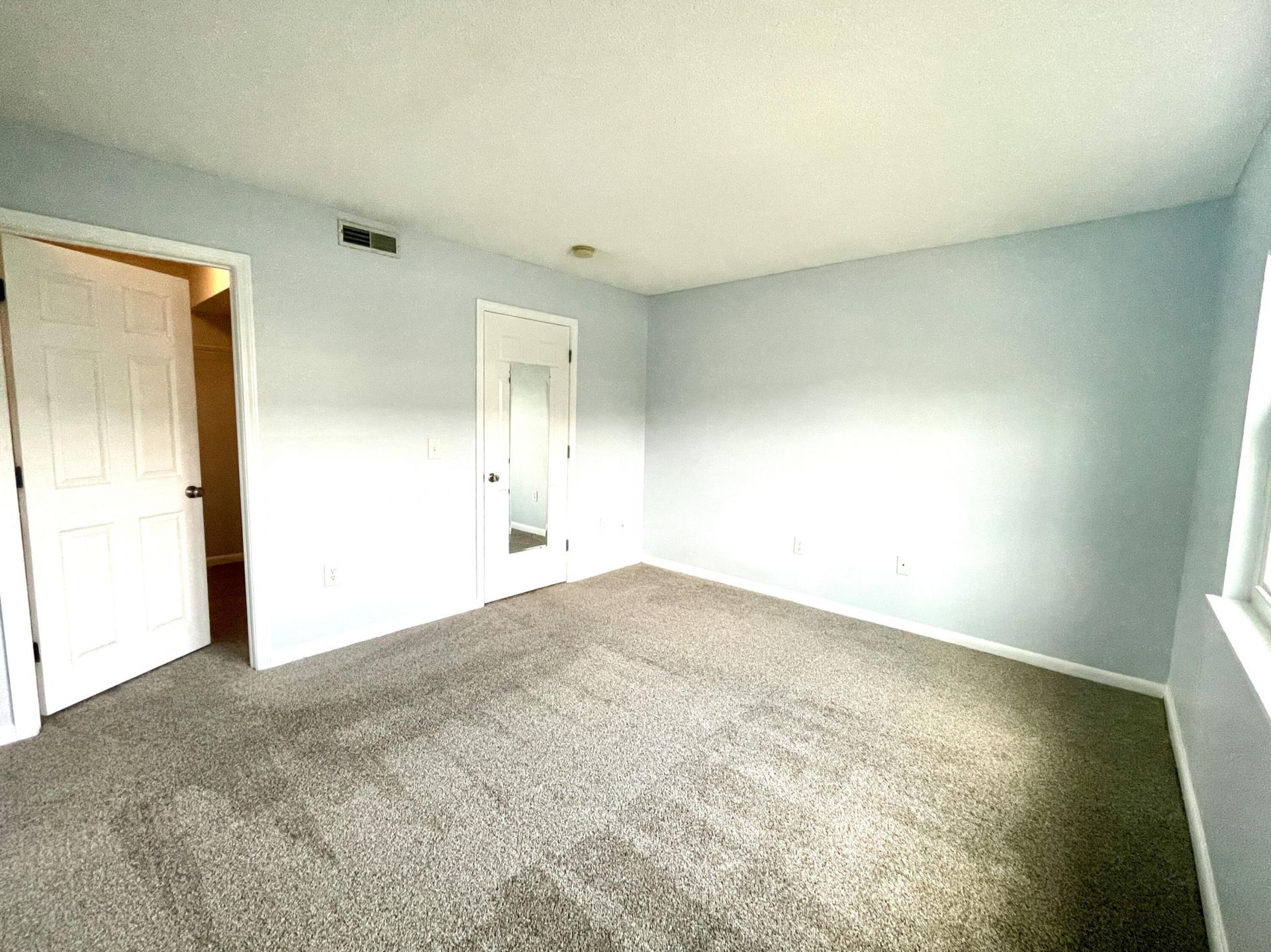 415 Parkdale Drive Photo 23