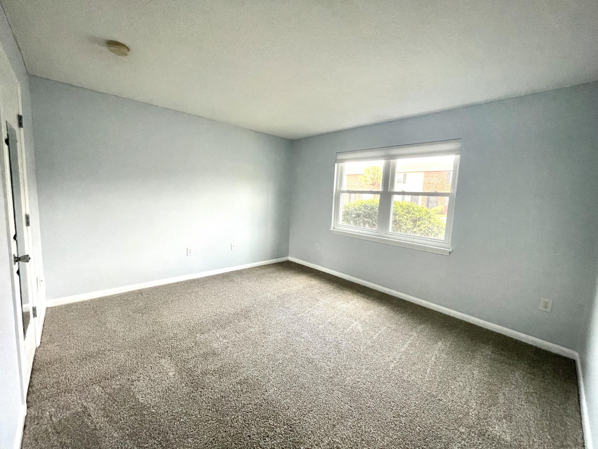 415 Parkdale Drive Photo 24