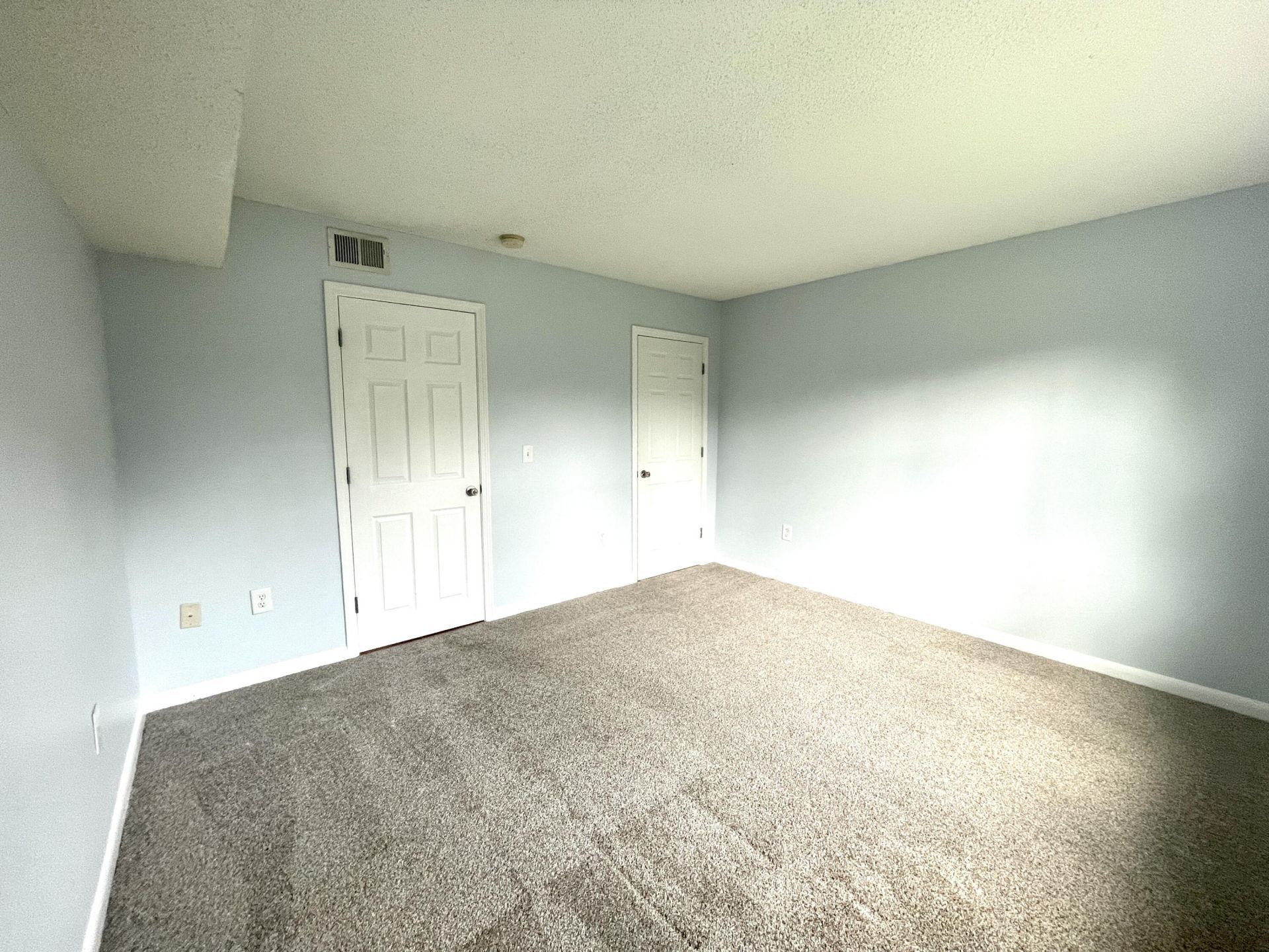 415 Parkdale Drive Photo 31