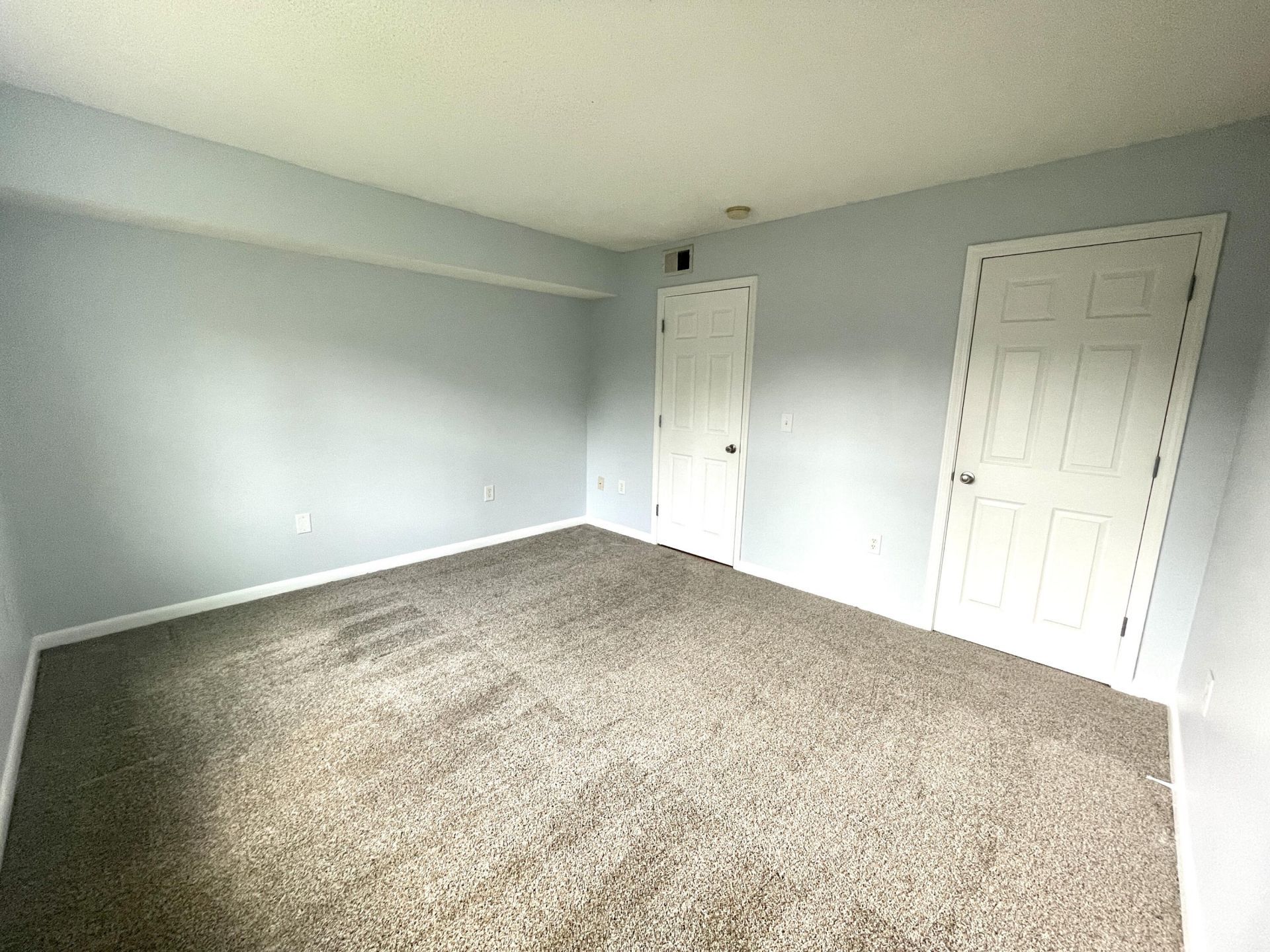 415 Parkdale Drive Photo 32