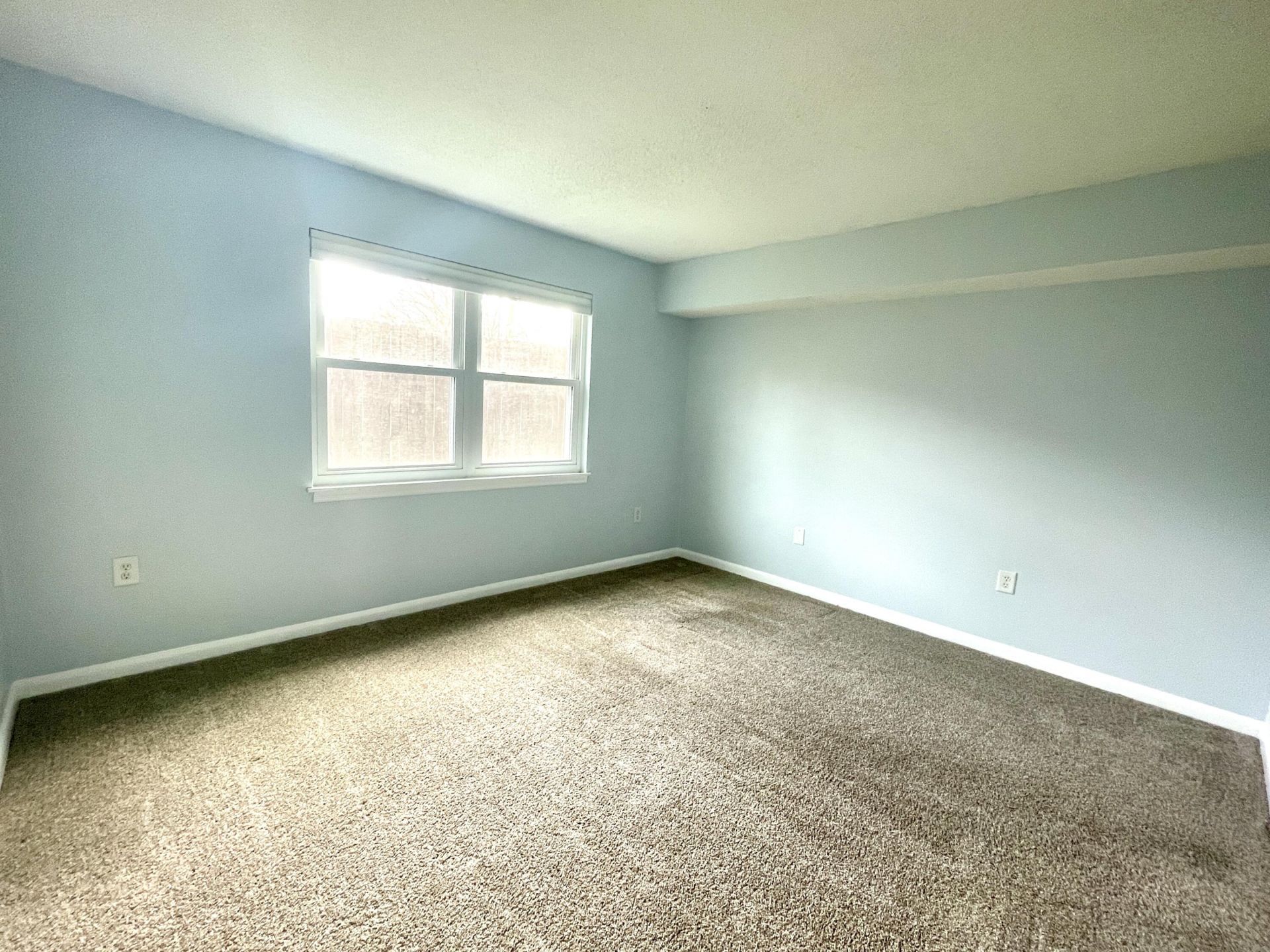 415 Parkdale Drive Photo 33