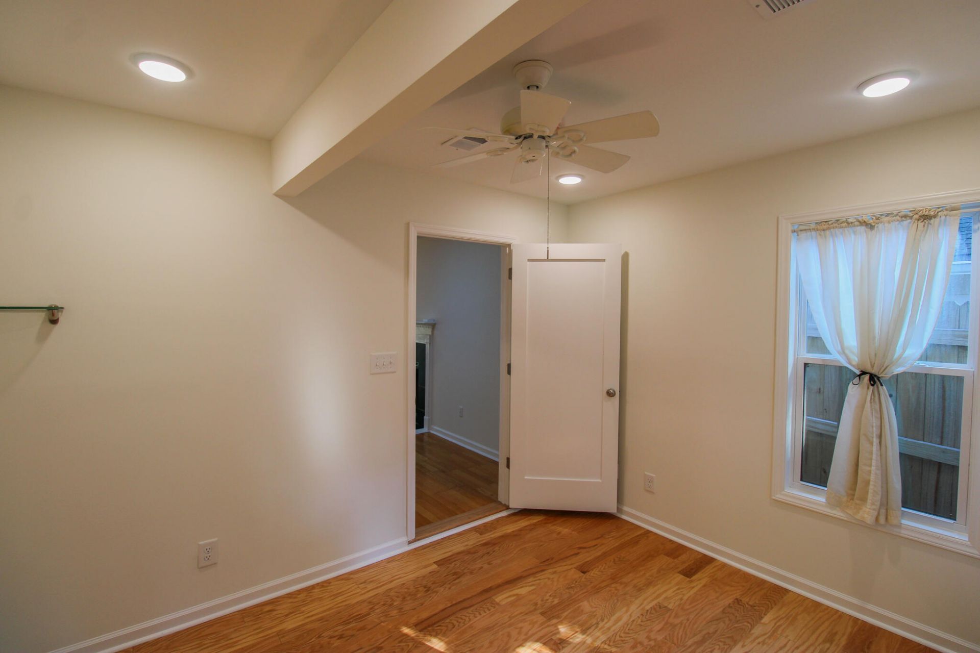 1240 Llewellyn Road Photo 12