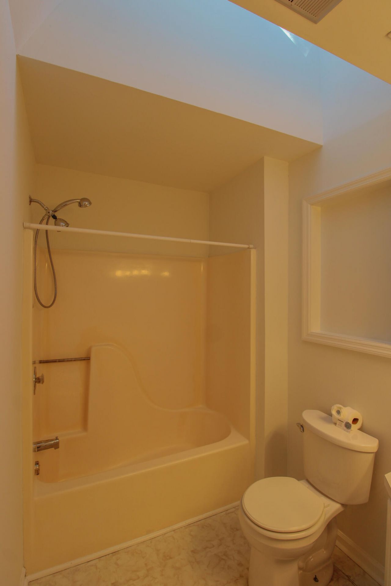 1240 Llewellyn Road Photo 17