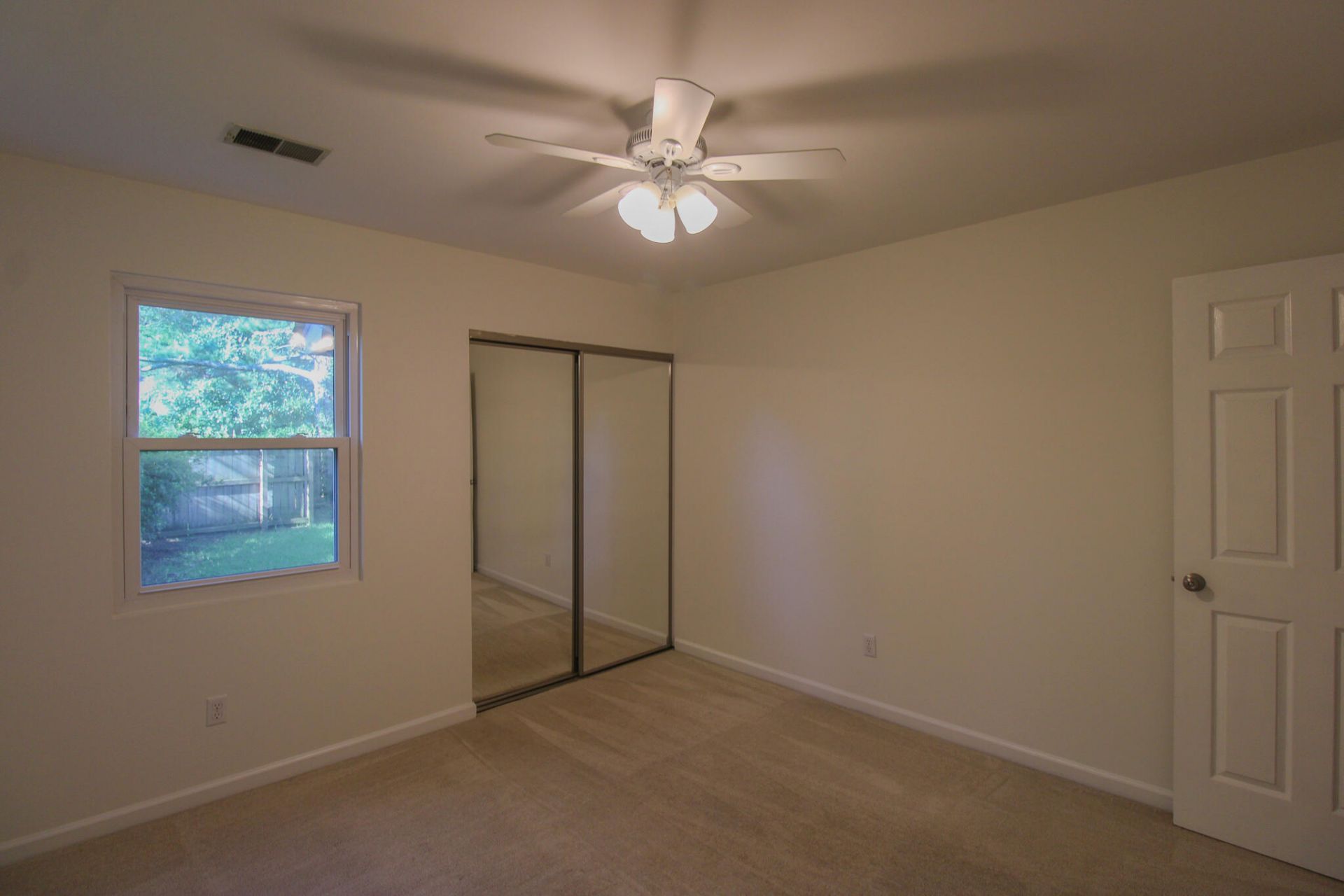 1240 Llewellyn Road Photo 18