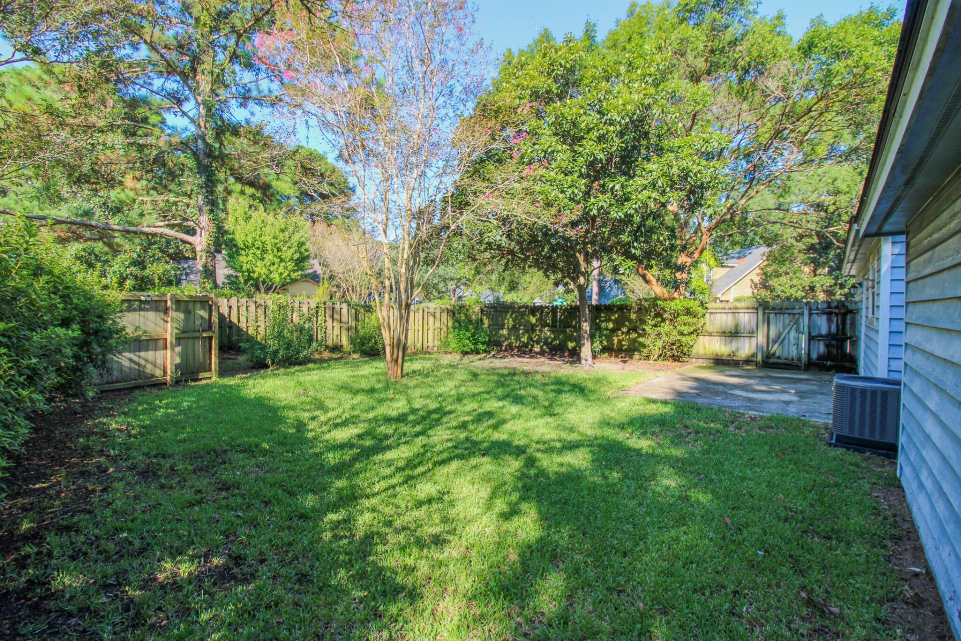 1240 Llewellyn Road Photo 23