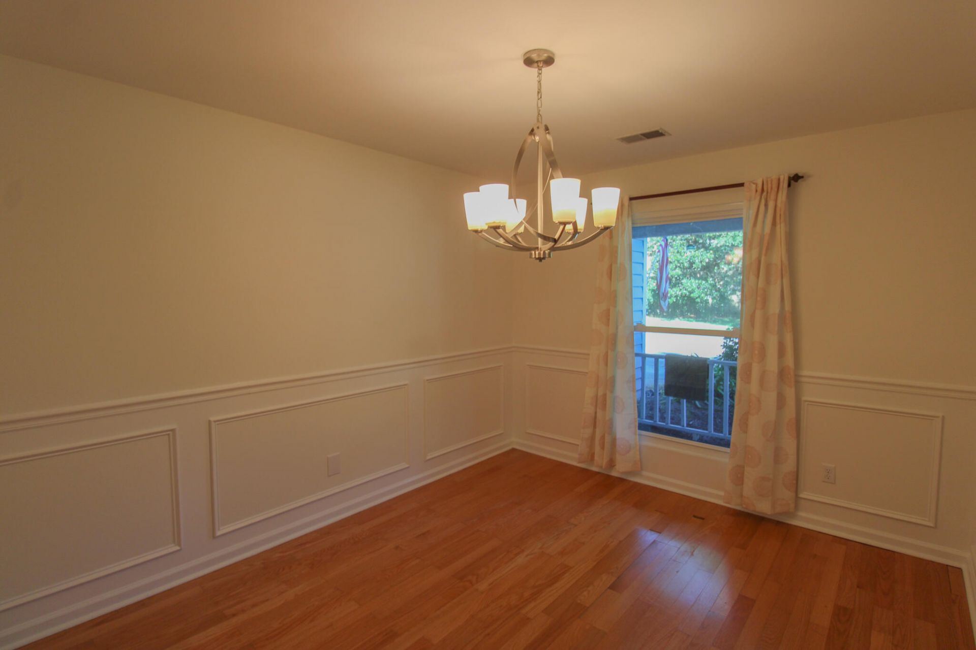 1240 Llewellyn Road Photo 4