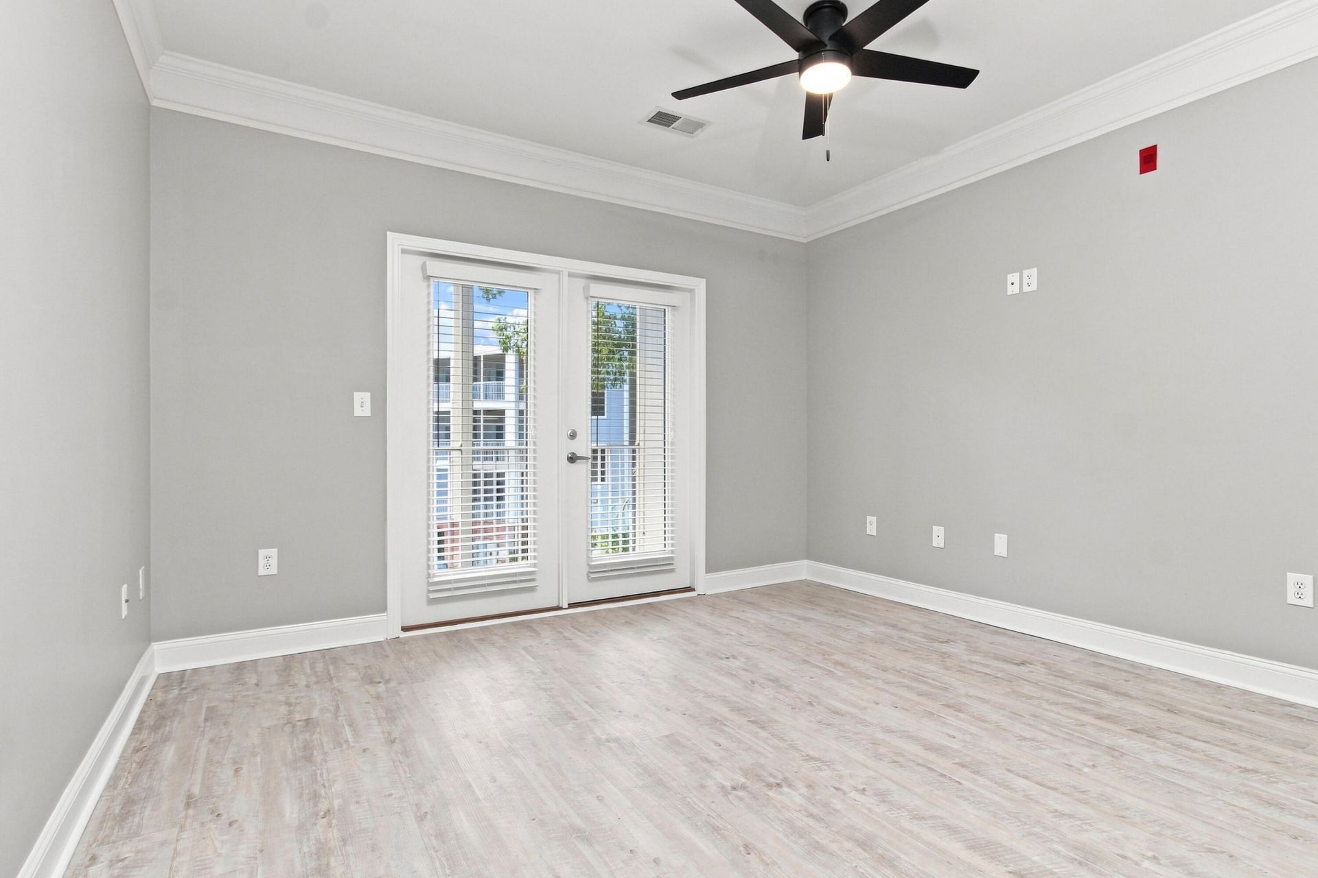 1755 Central Park Road Photo 13