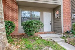 593 Travelers Boulevard photo 4