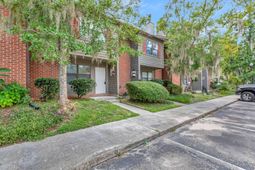 593 Travelers Boulevard photo 4