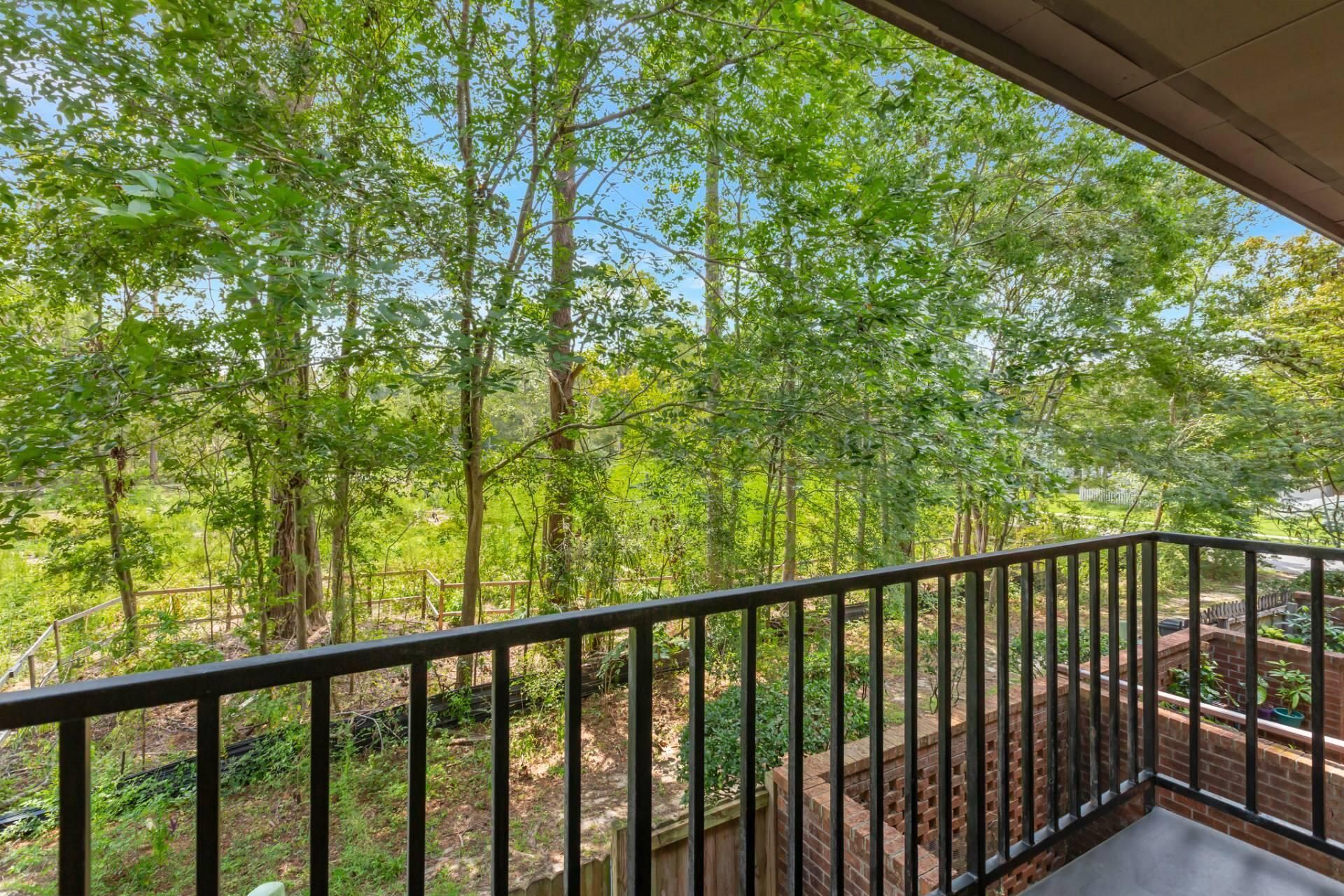 593 Travelers Boulevard Photo 30