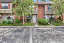 593 Travelers Boulevard photo 4