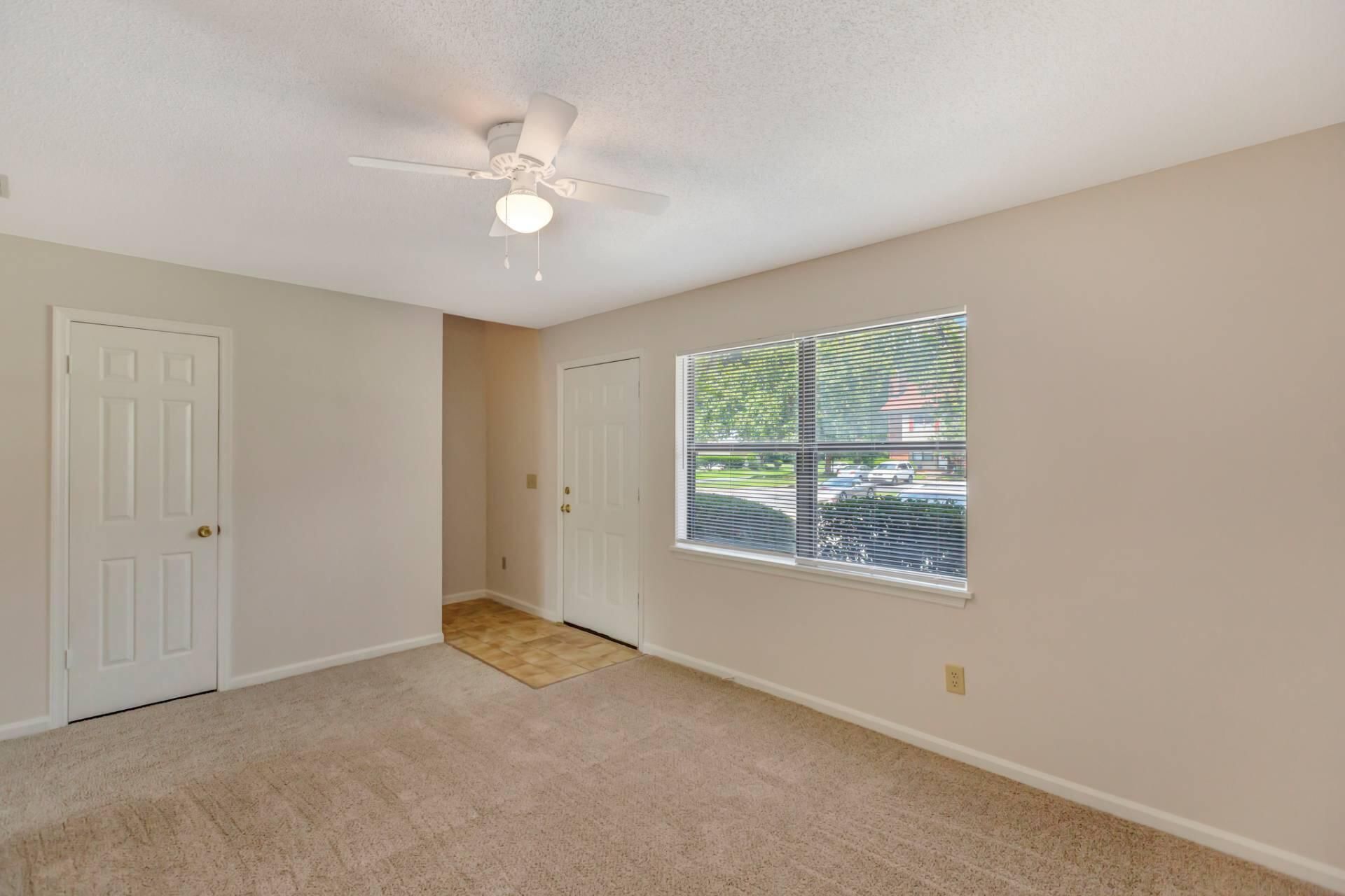 593 Travelers Boulevard Photo 6