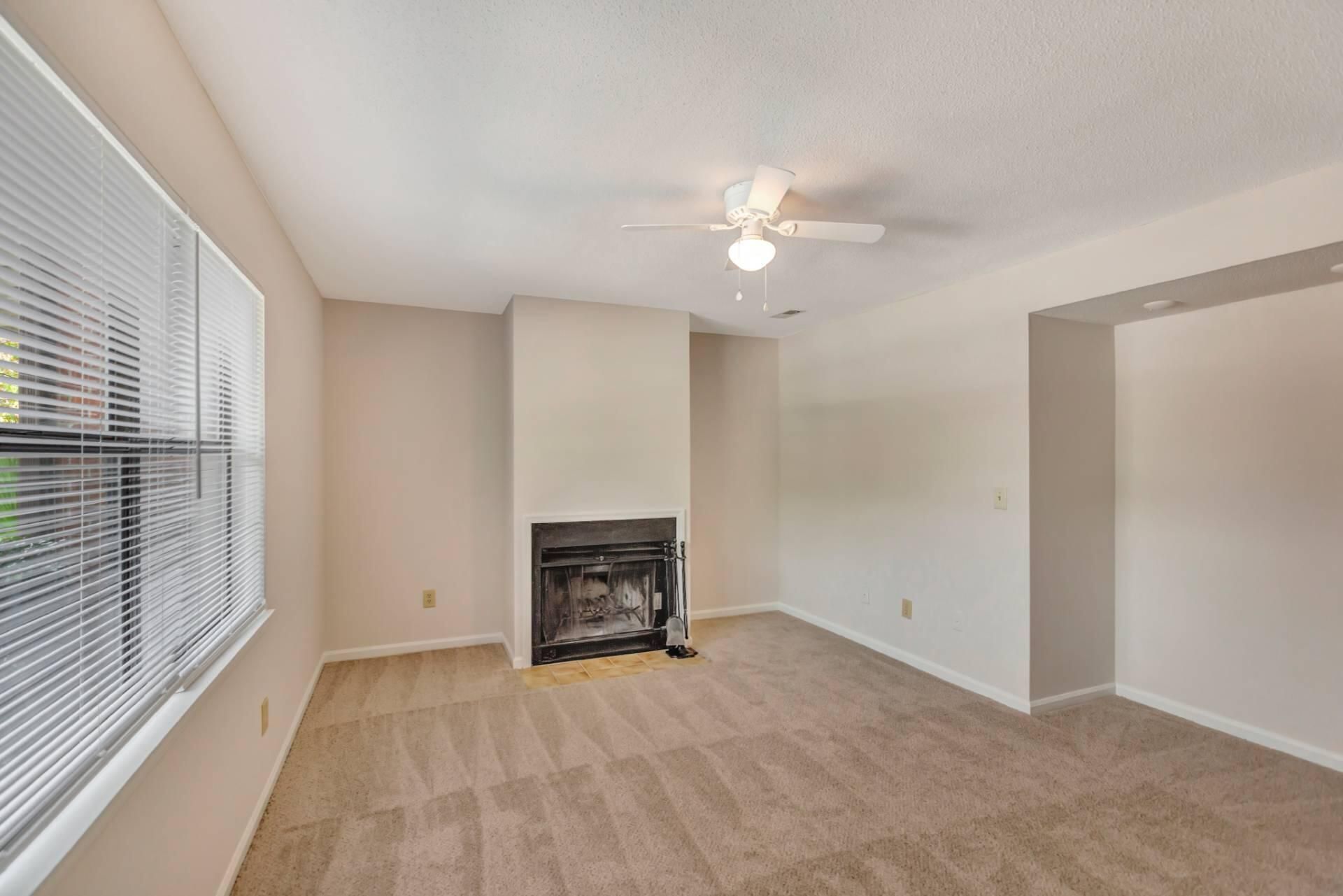 593 Travelers Boulevard Photo 7