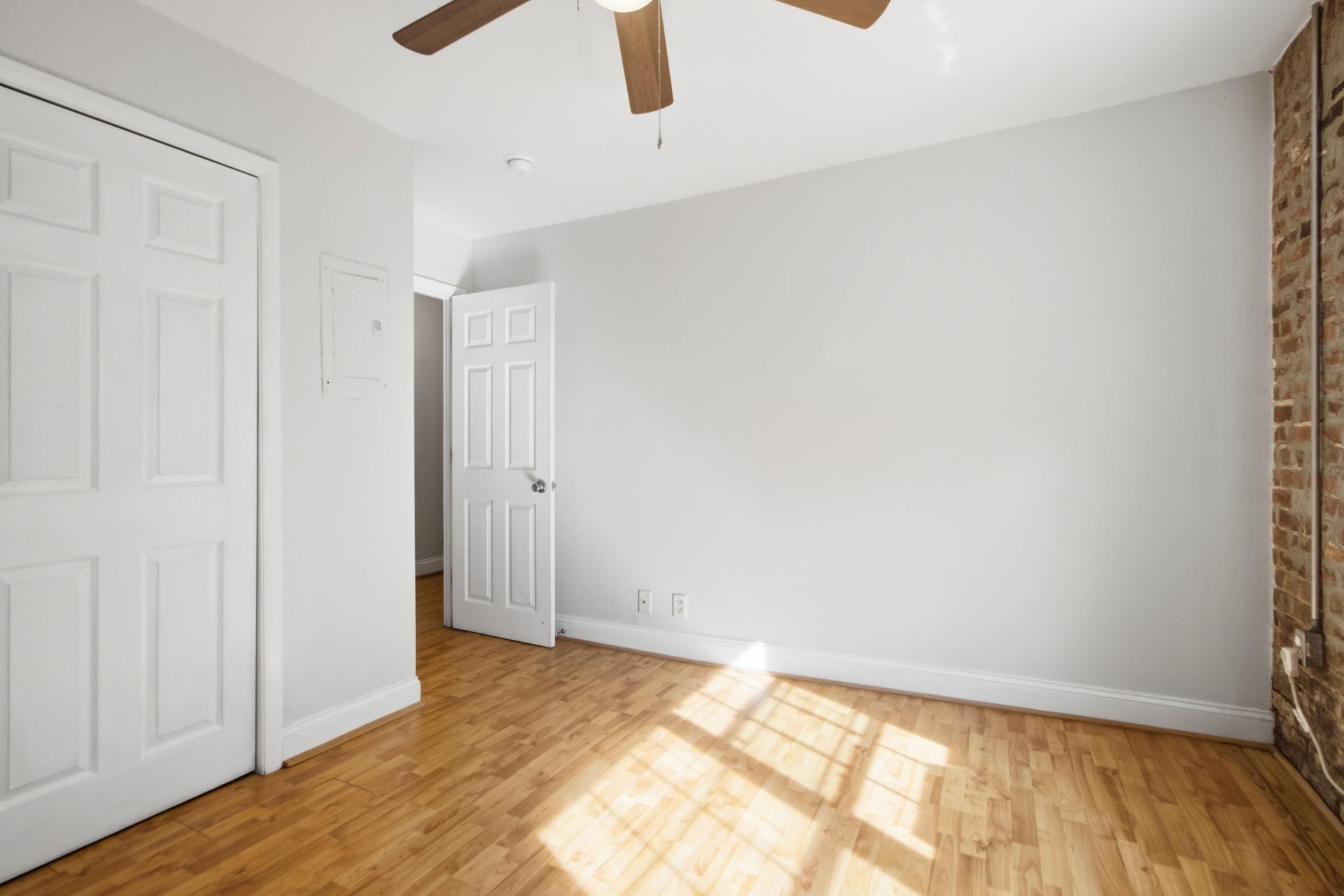76 Nassau Photo 33