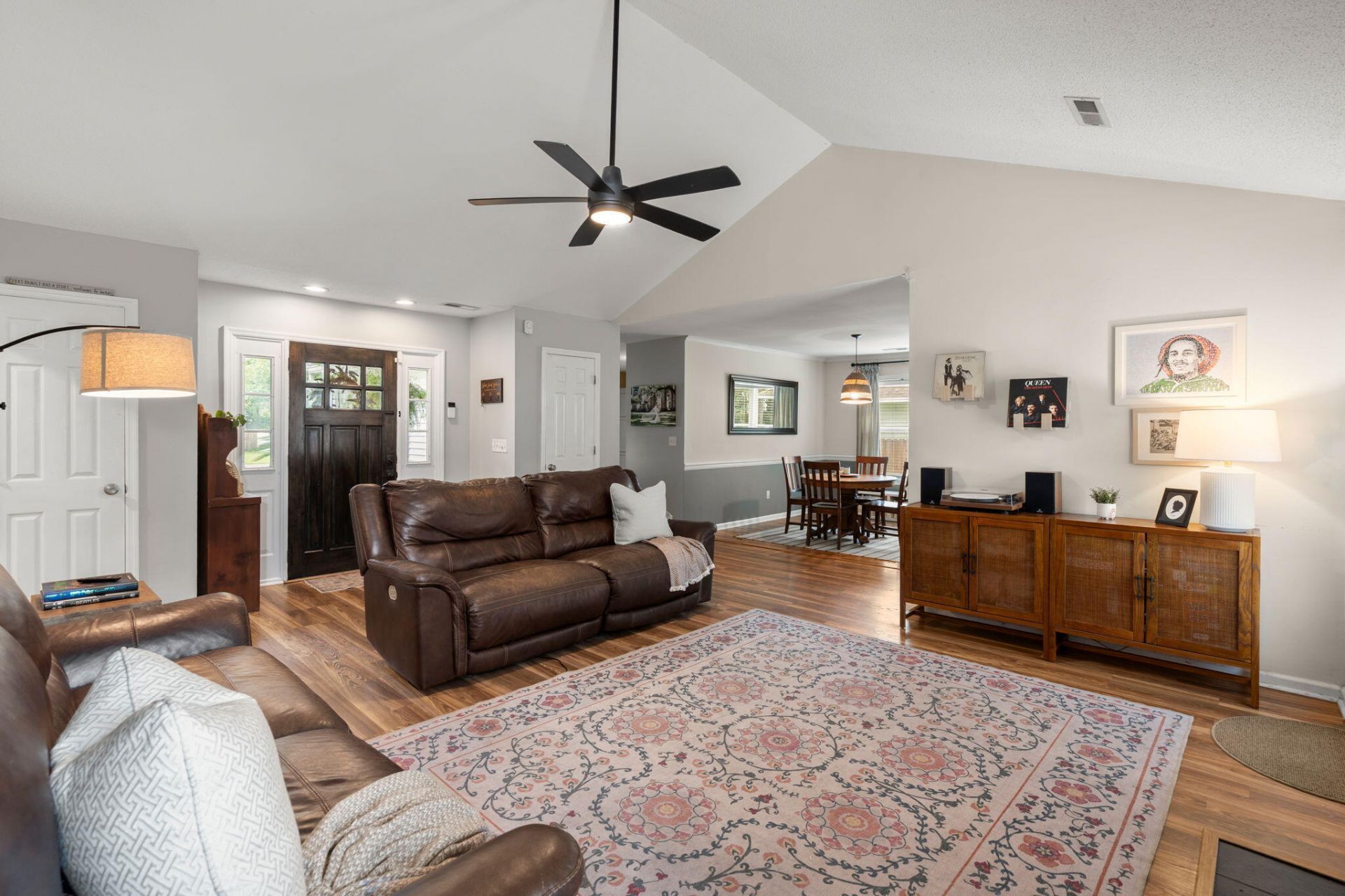 9 Fieldfare Way Photo 8