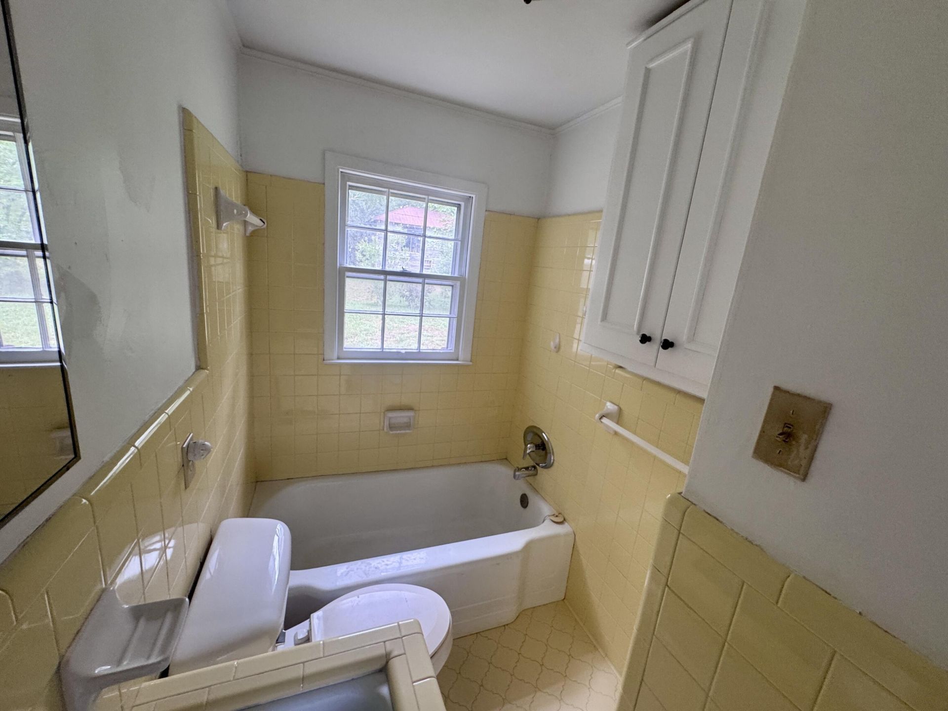 103 E Elmwood Street Photo 30