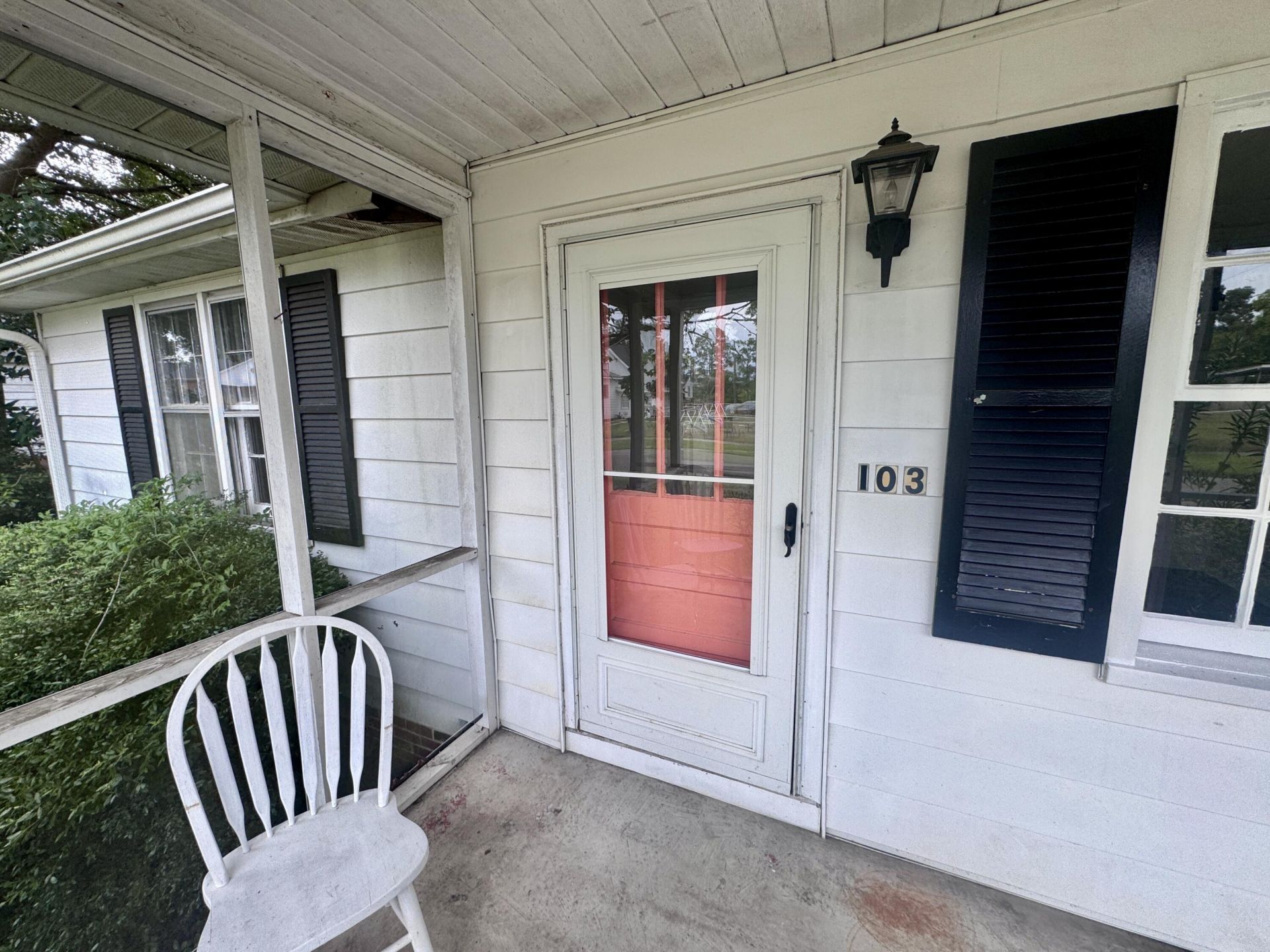 103 E Elmwood Street Photo 6