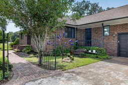 1103 Cass Drive photo 4