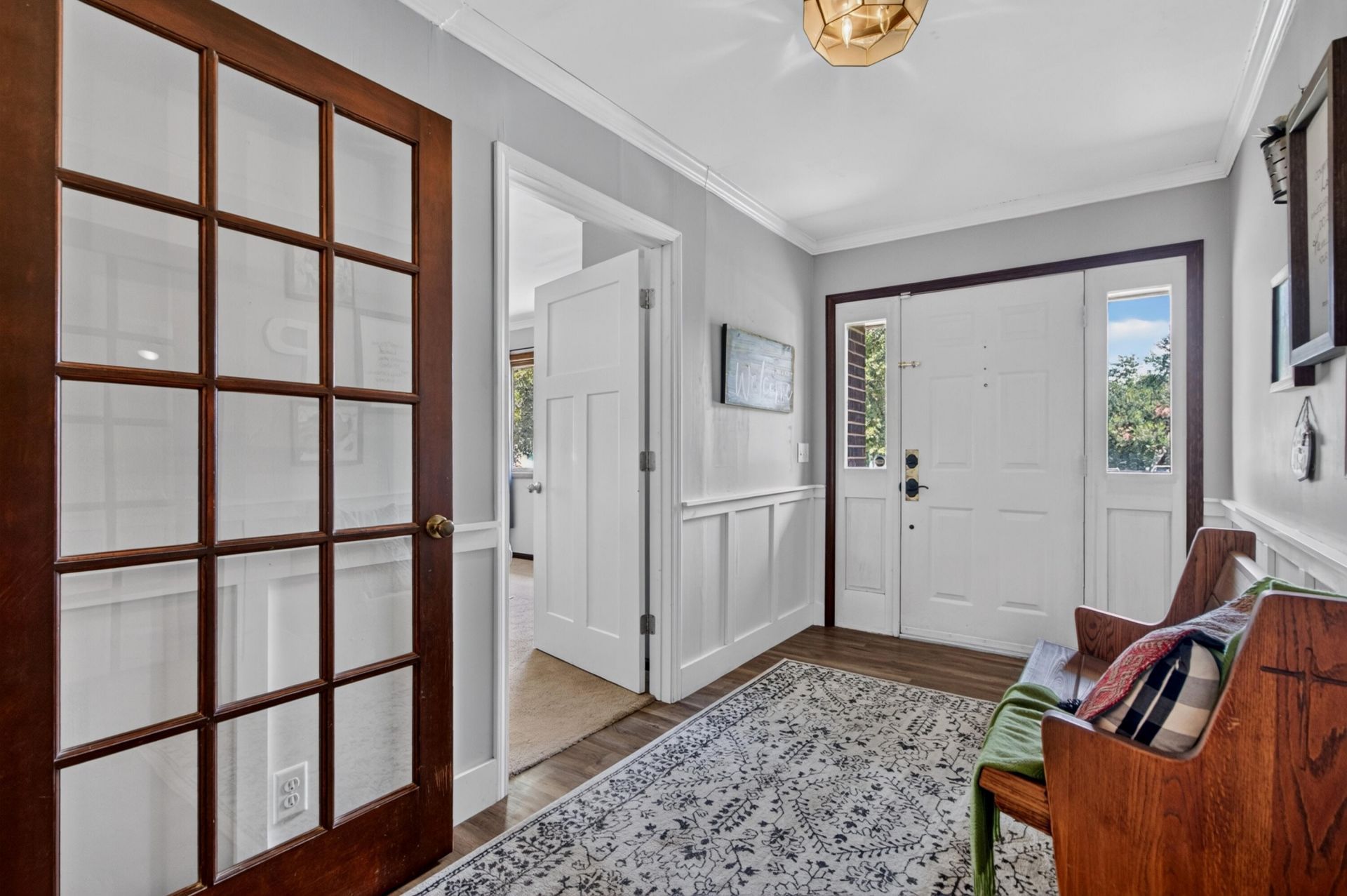 1103 Cass Drive Photo 4