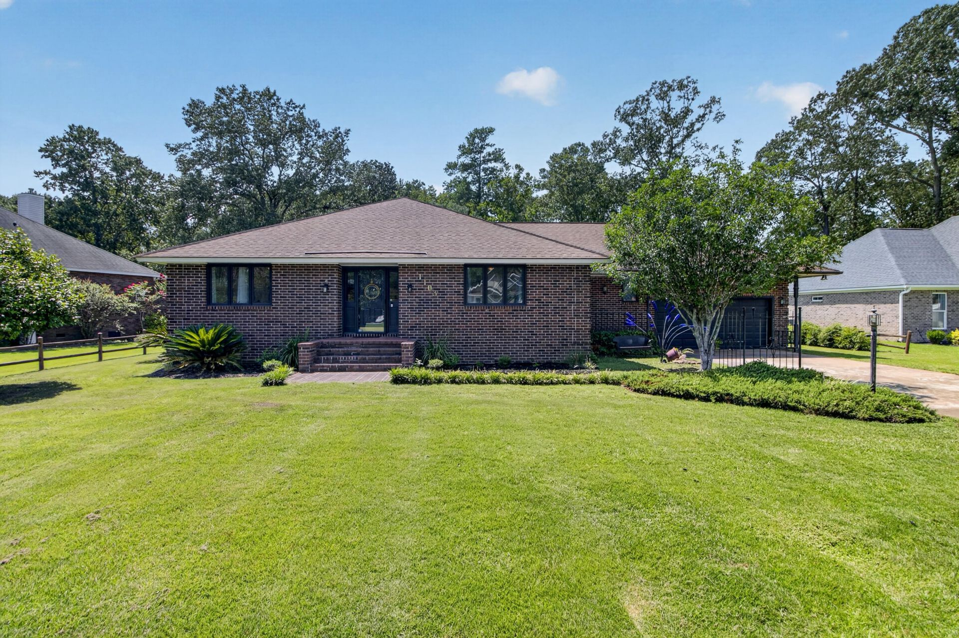 1103 Cass Drive Photo 43