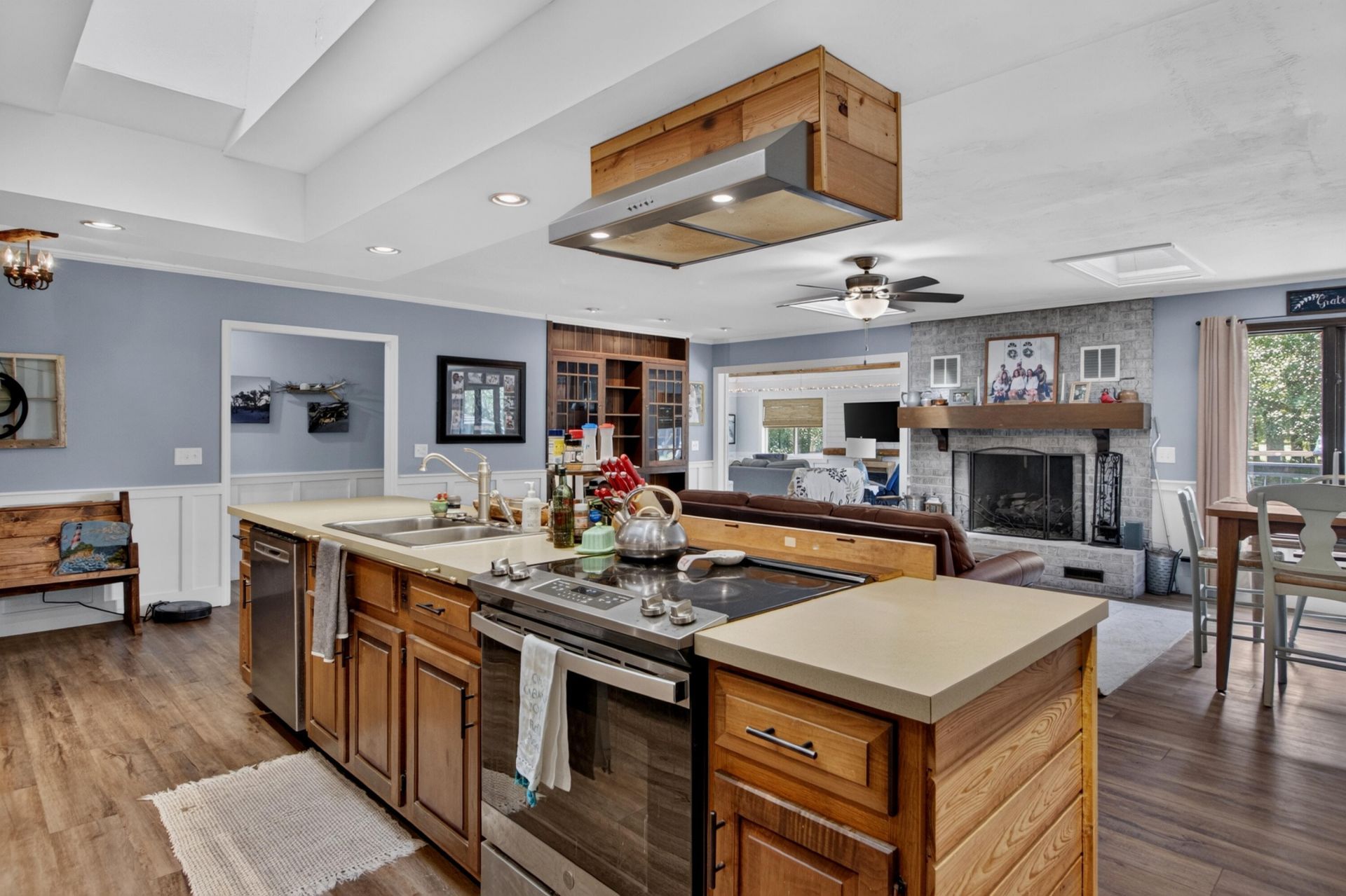 1103 Cass Drive Photo 8