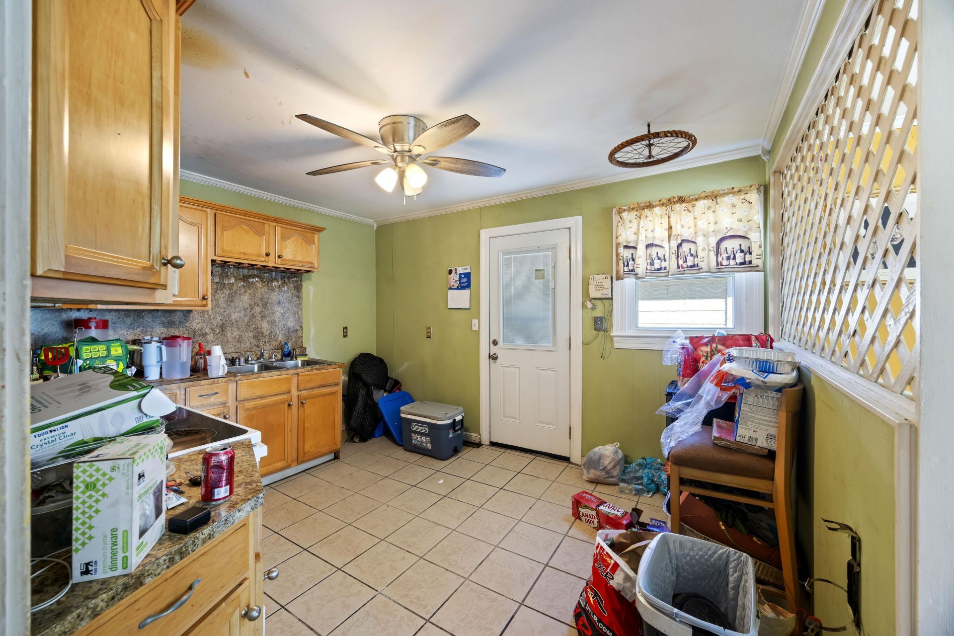 5015 Converse Street Photo 6