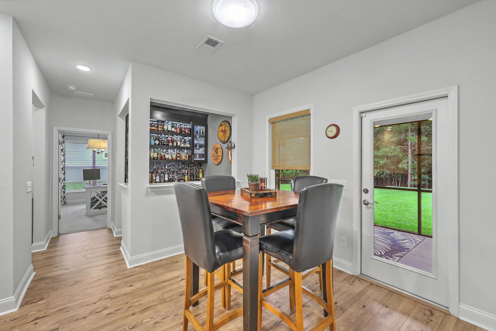 8020 Cheverie Court Photo 22