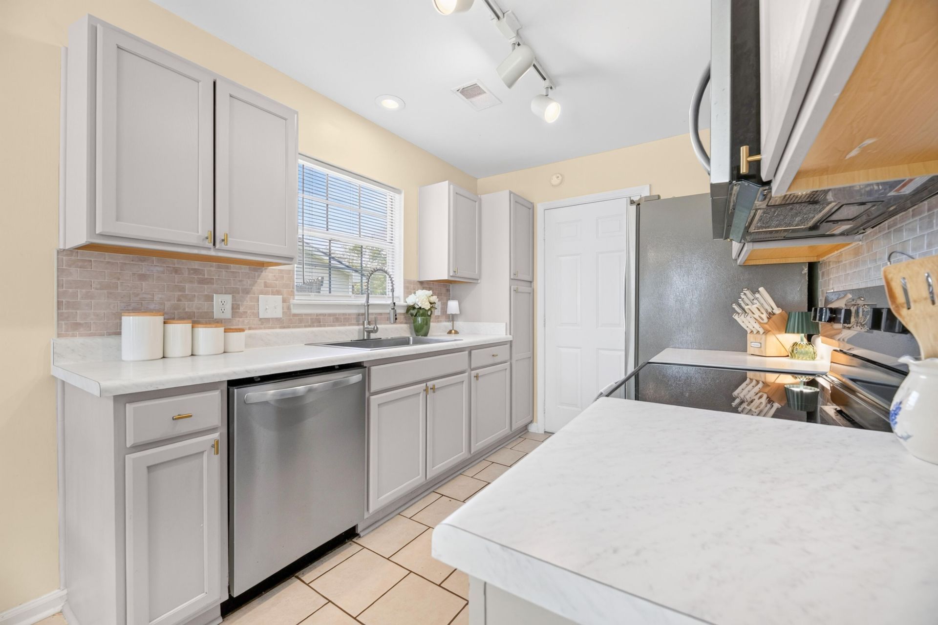 110 Persimmon Circle Photo 18