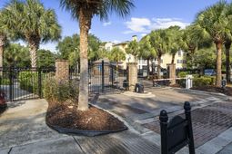 1012 Telfair Way photo 4