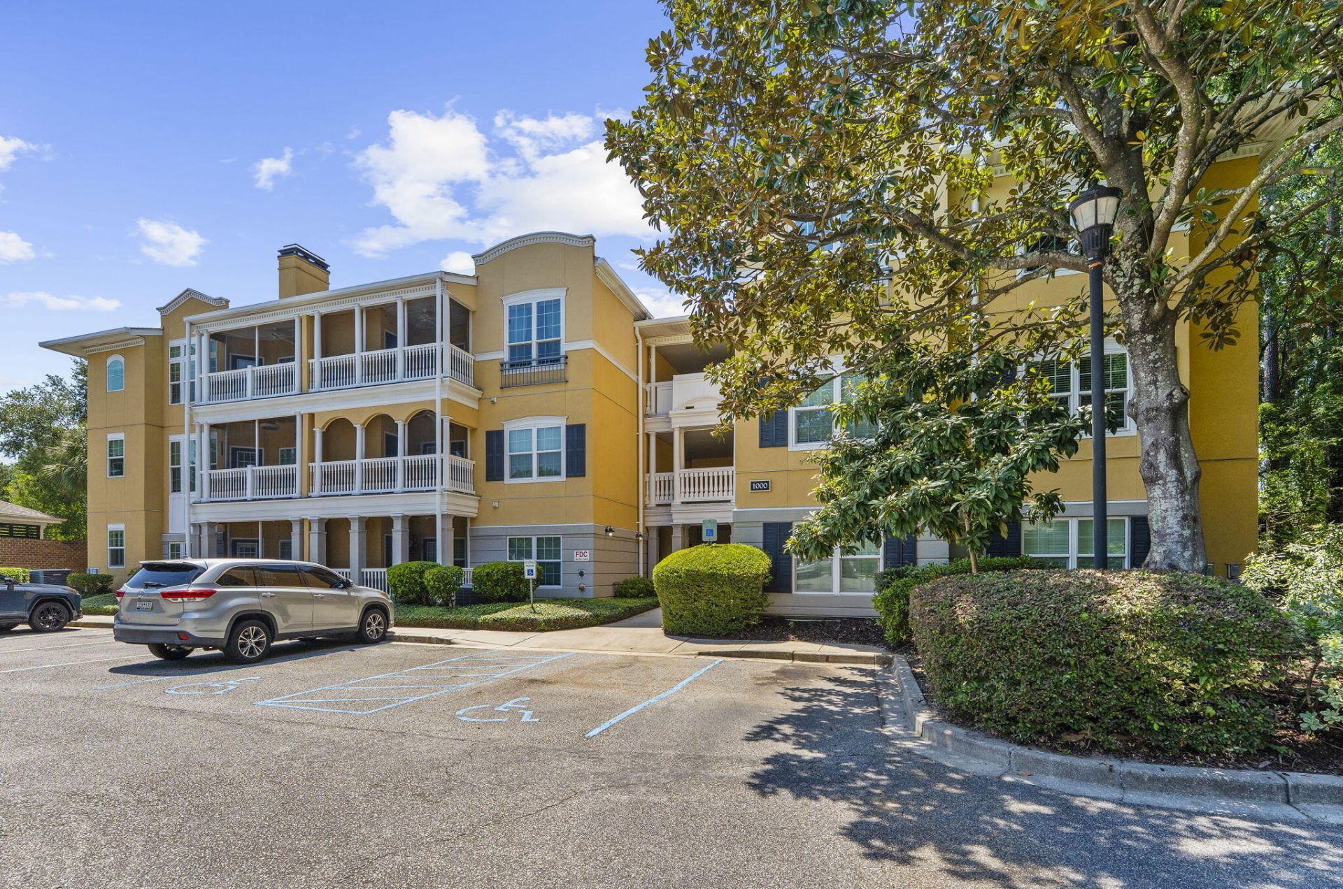 1012 Telfair Way Photo 4