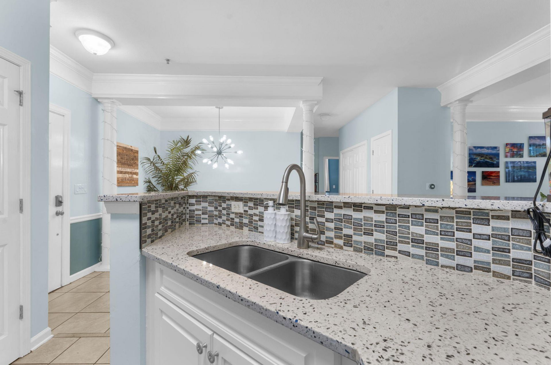 1012 Telfair Way Photo 9