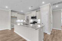 112 Dahlberg Street photo 4