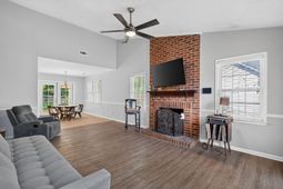 110 Kings Court photo 4