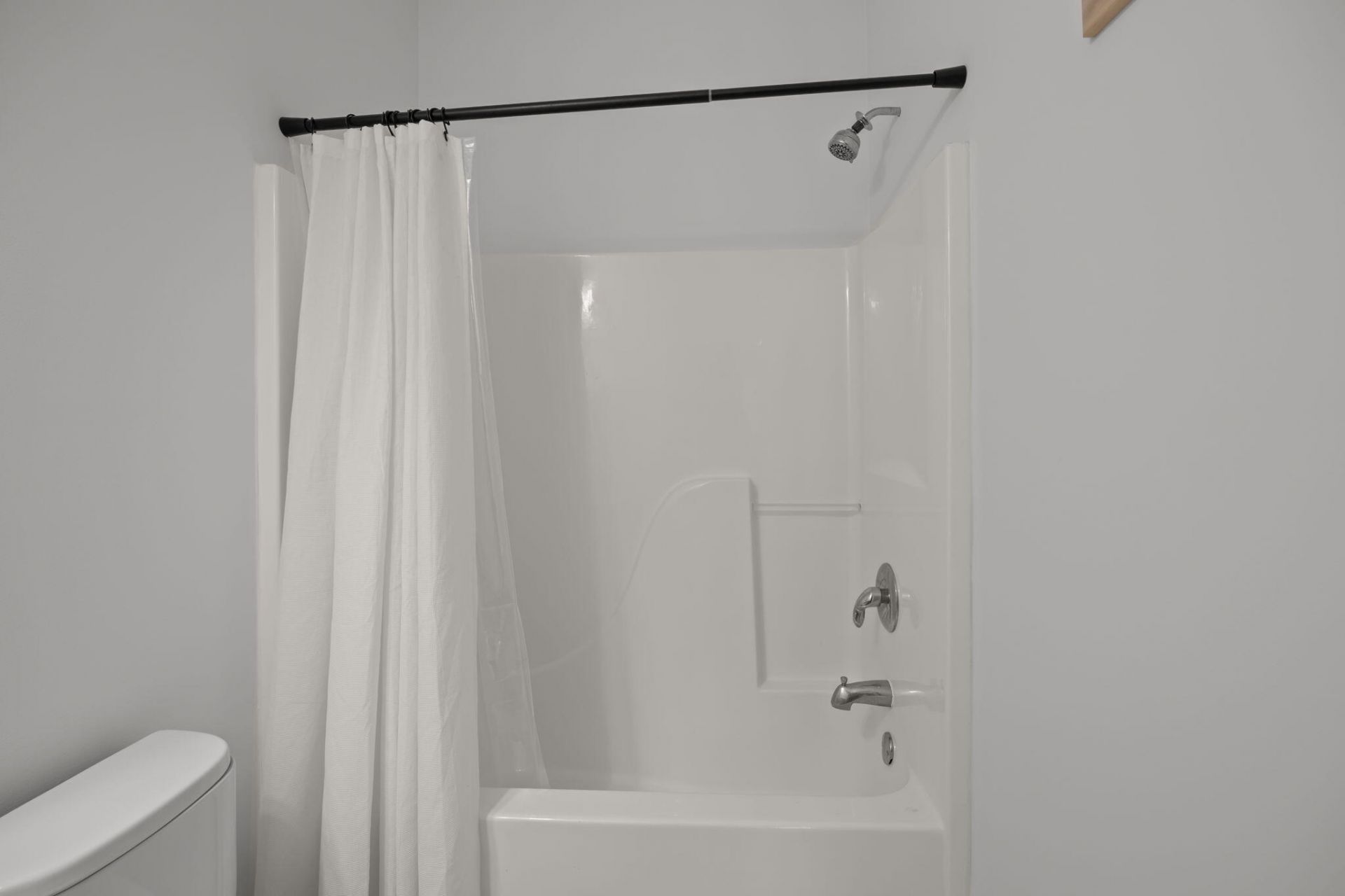 2971 Treadwell Street Photo 15