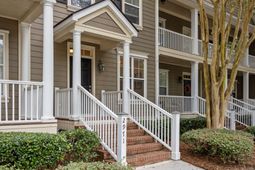 2971 Treadwell Street photo 4