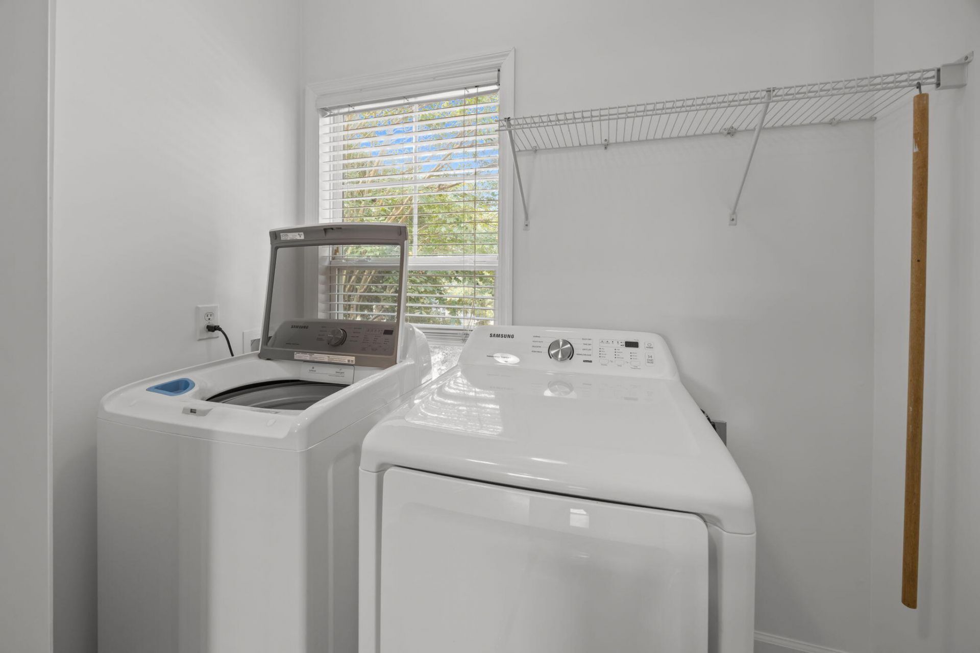 2971 Treadwell Street Photo 21