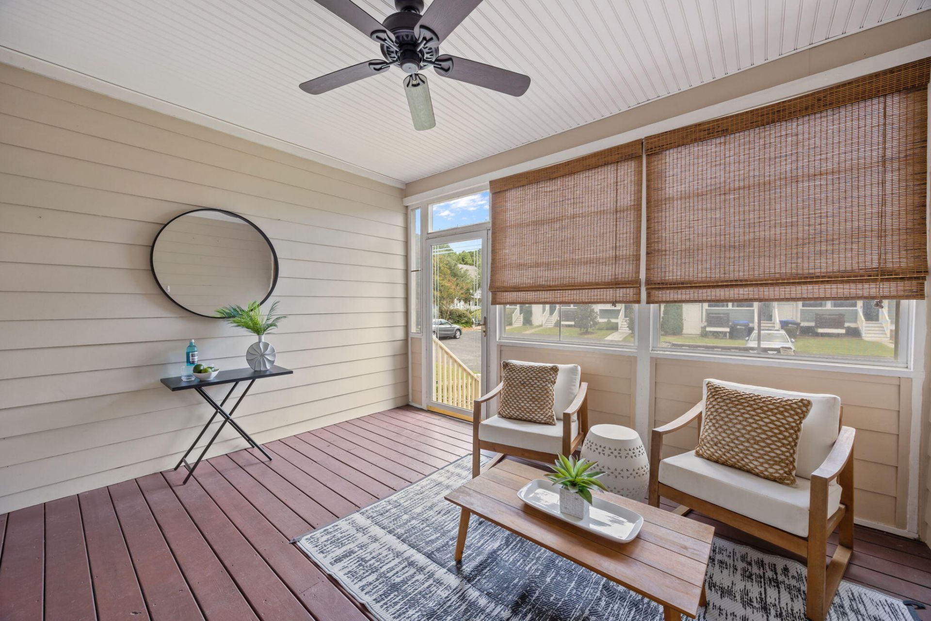 2971 Treadwell Street Photo 24