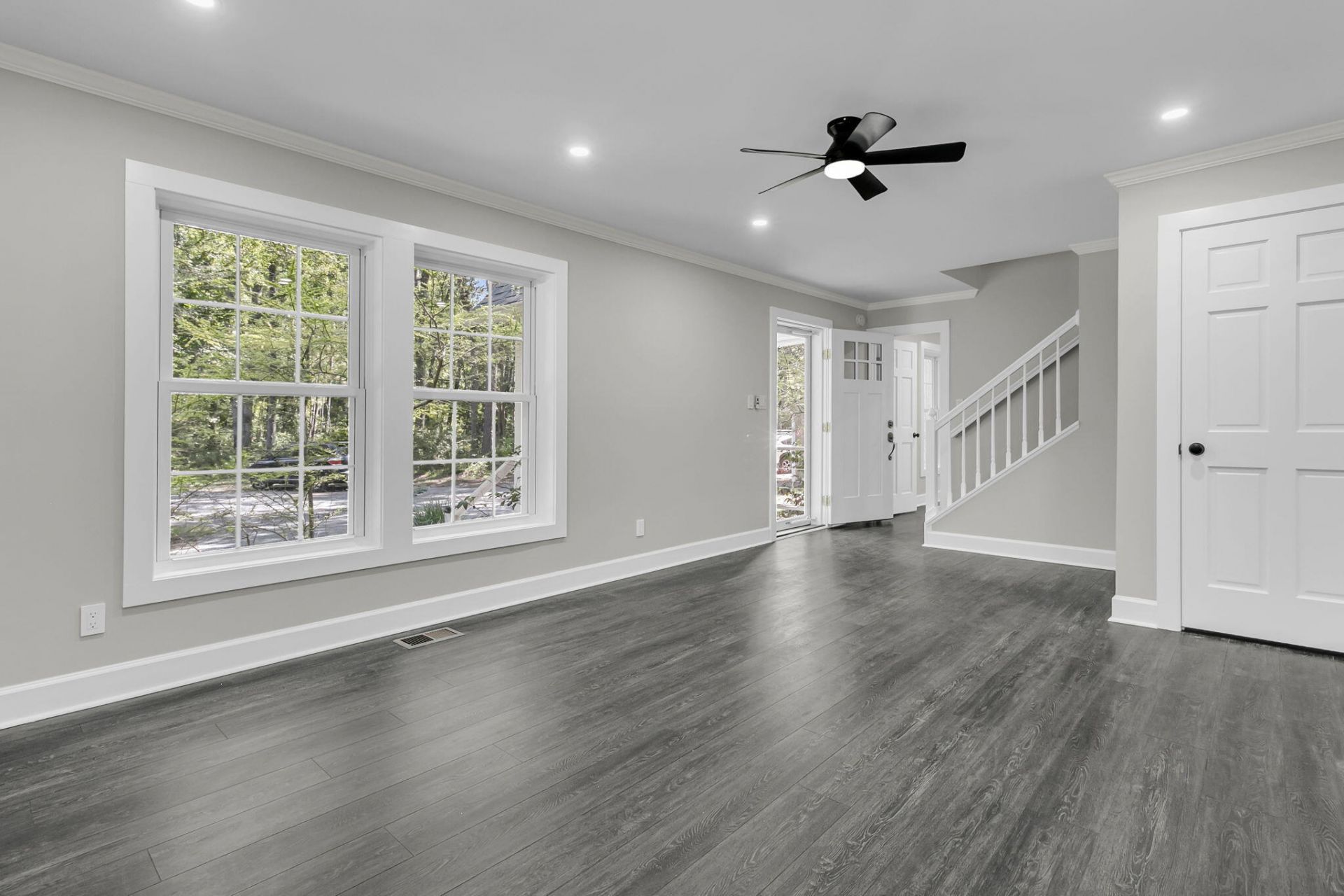 2895 Fagan Way Photo 8