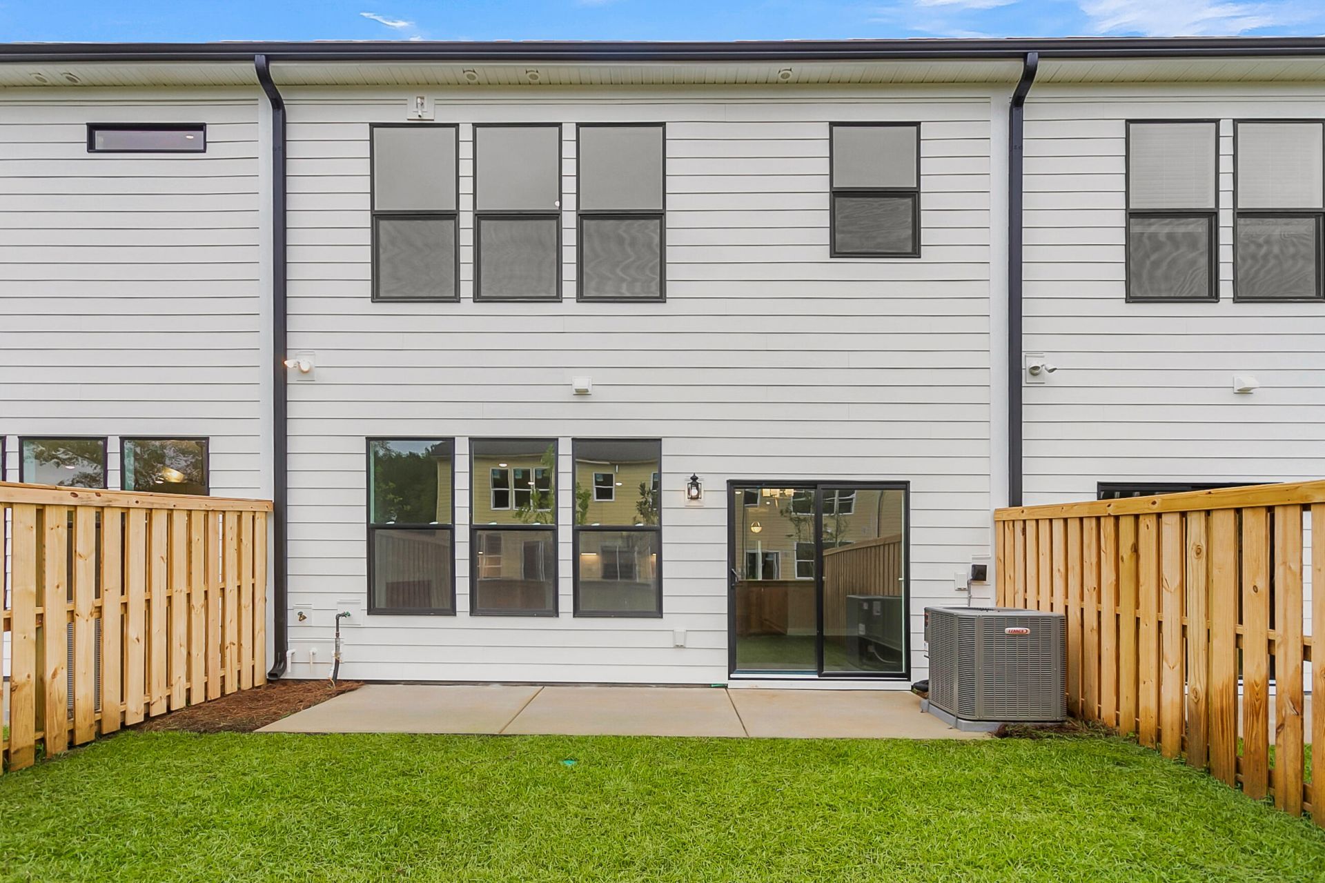108 Dahlberg Street Photo 12
