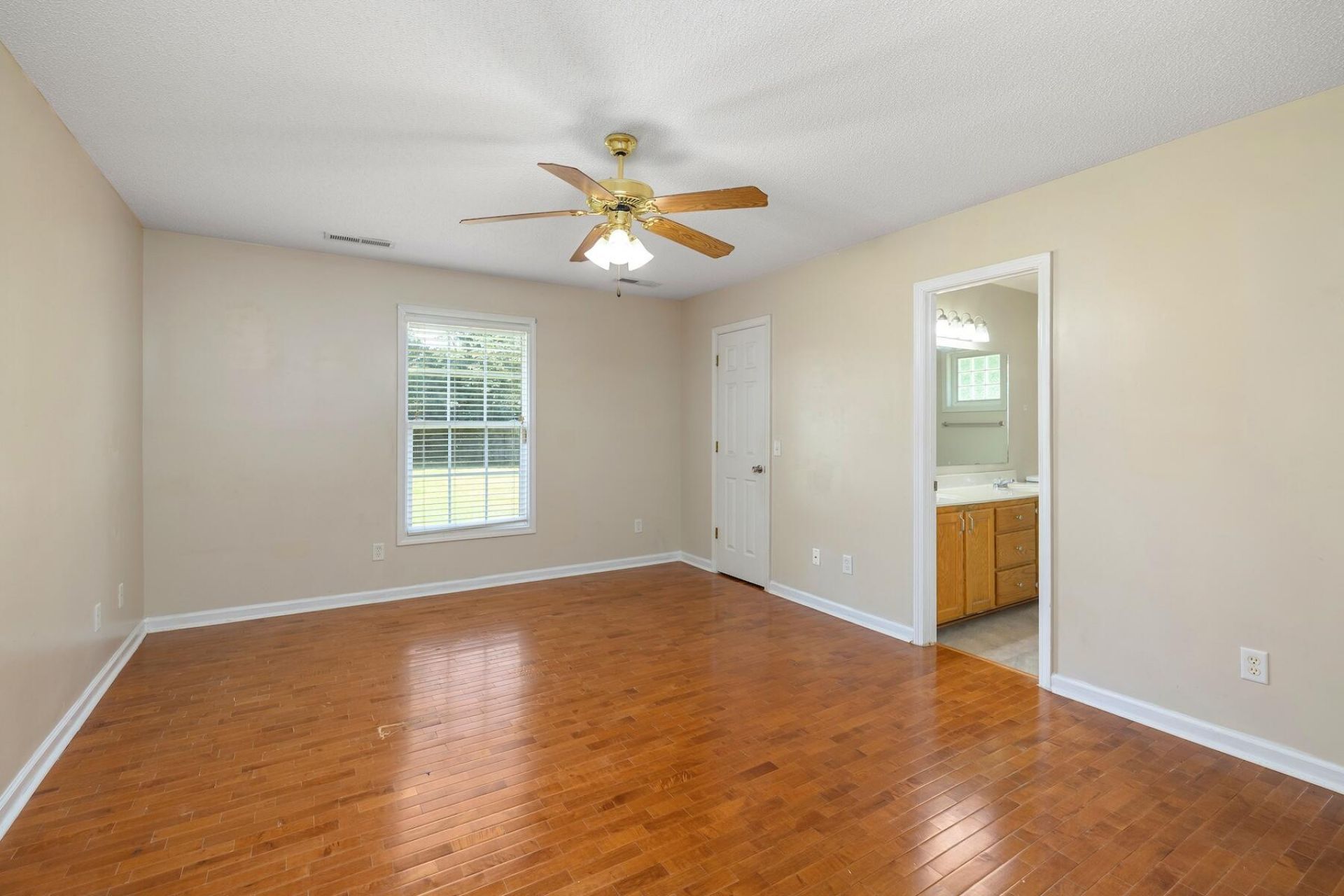 1042 Loblolly Drive Photo 24