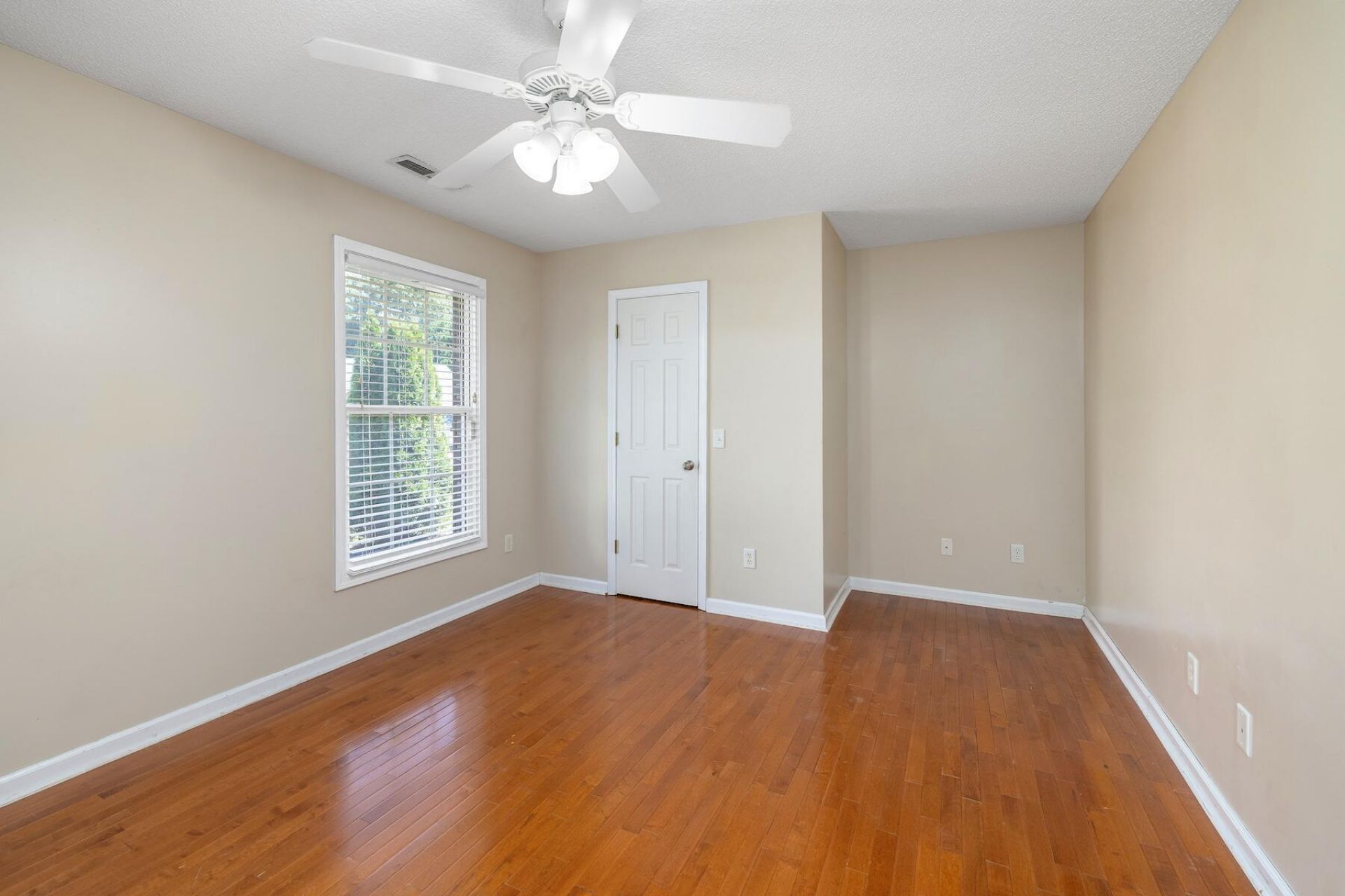 1042 Loblolly Drive Photo 30