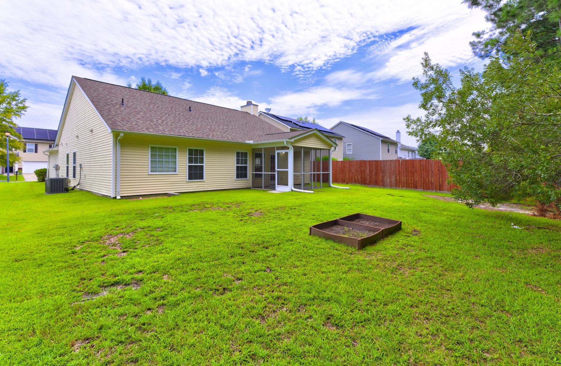 450 Dovetail Circle Photo 4