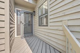 1043 Marsh Court Lane photo 4