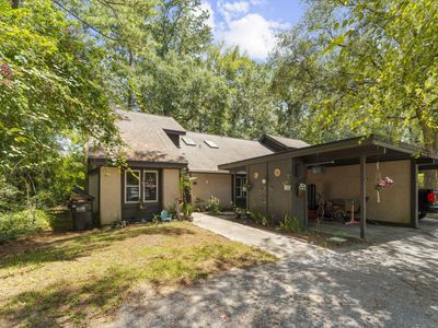 105 Chattum Court, Summerville, SC 29485