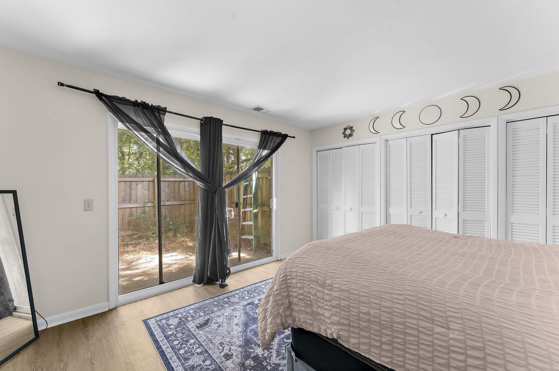 105 Chattum Court Photo 15